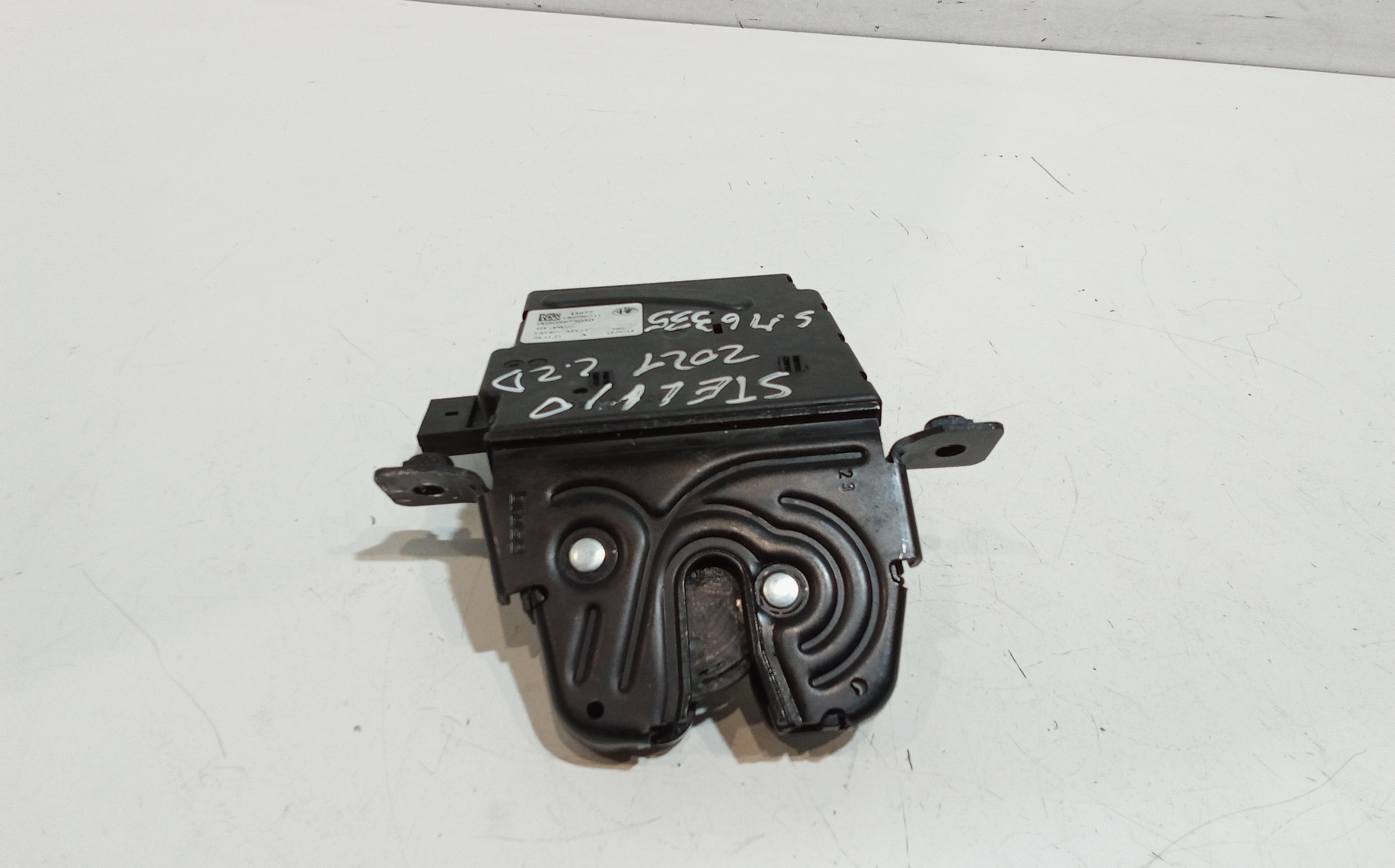 Serratura Cofano Posteriore per Alfa Romeo Stelvio Serie (949_) (16>) (2016 - In produzione)