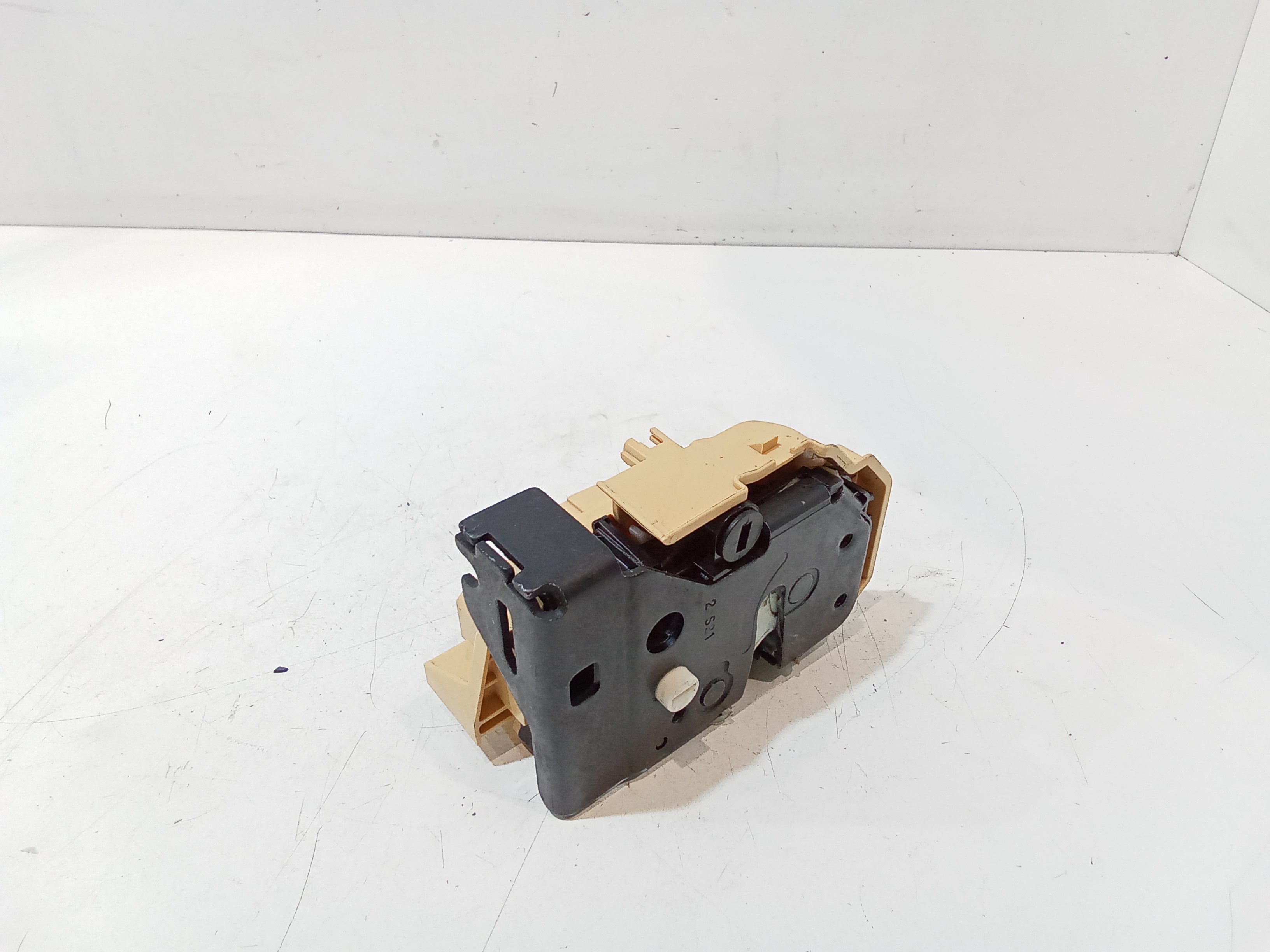 Serratura Posteriore Sinistra per Alfa Romeo Stelvio Serie (949_) (16>) (2016 - In produzione)