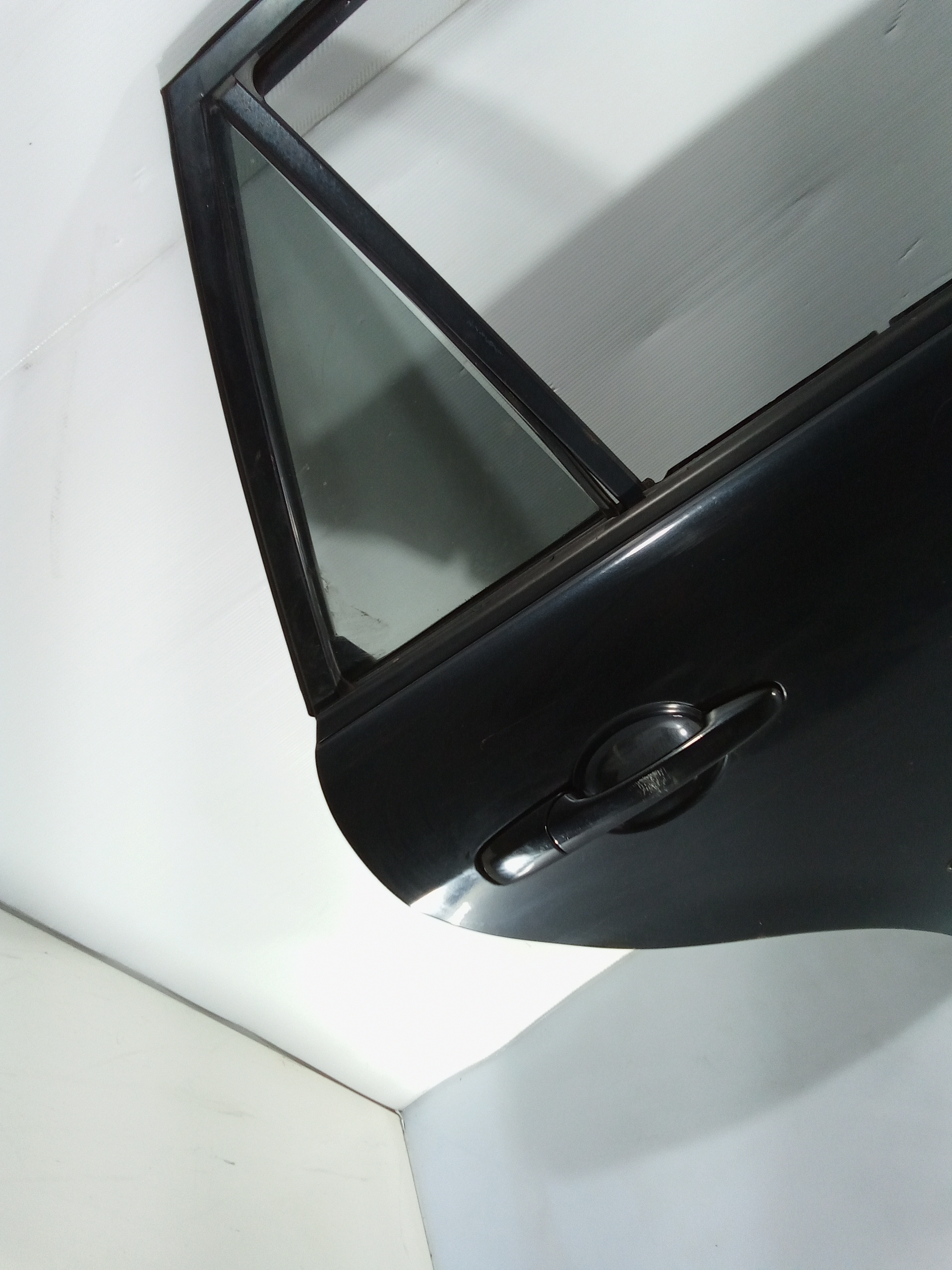 Portiera Posteriore Destra per Mazda 6 S. Wagon (2002 - 2007)