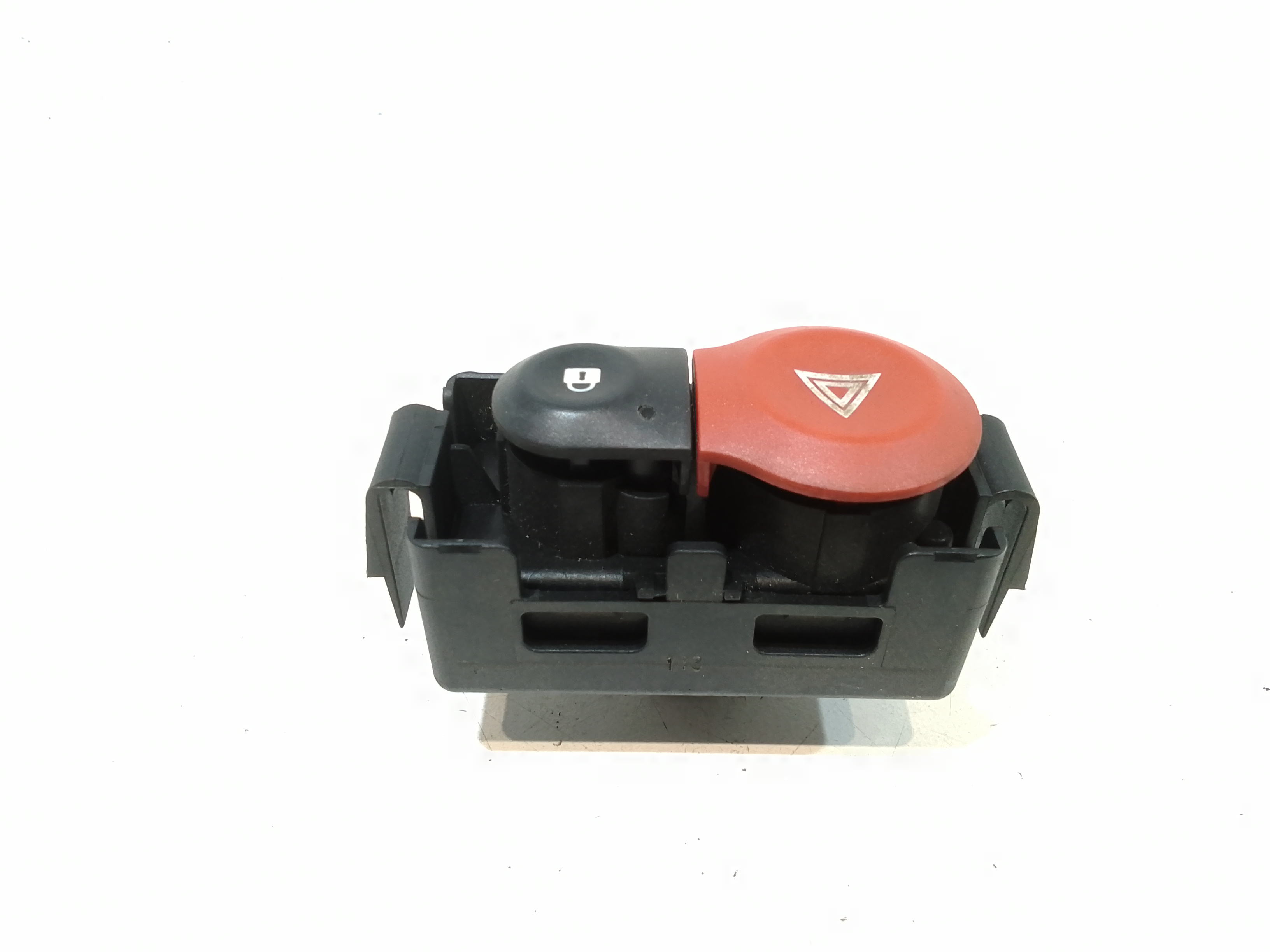 Pulsante luci di emergenza per Renault Clio Serie (04>08) (2004 - 2008)