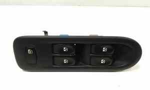 Pulsantiera anteriore sinistra Guida per Renault Clio Serie (04>08) (2004 - 2008)