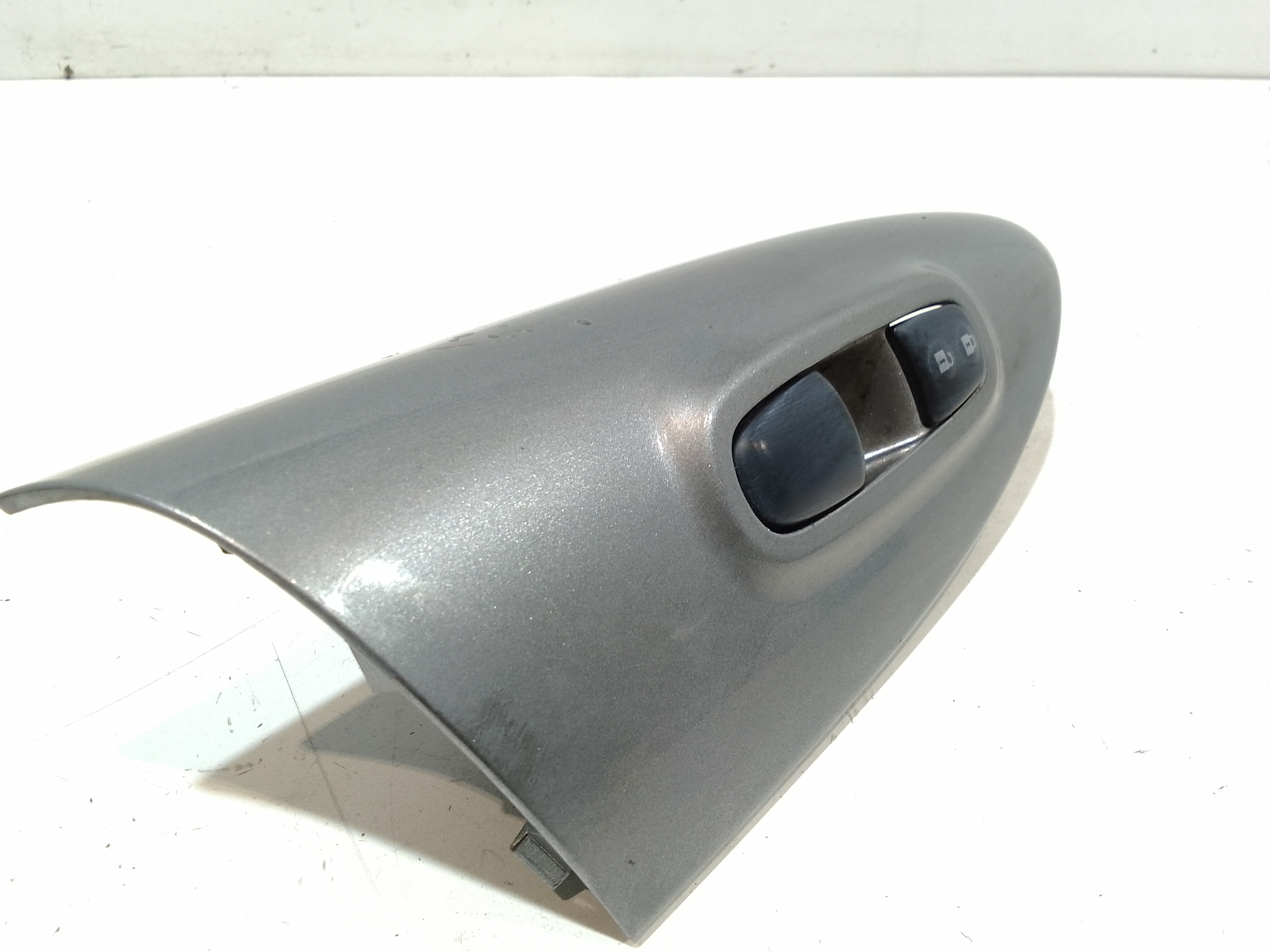 Pulsantiera Anteriore Destra Passeggero per Nissan Juke Serie F15 (2014 - 2018)