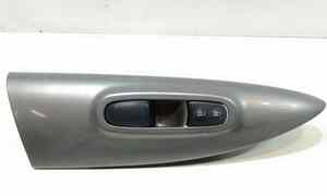 Pulsantiera Anteriore Destra Passeggero per Nissan Juke Serie F15 (2014 - 2018)