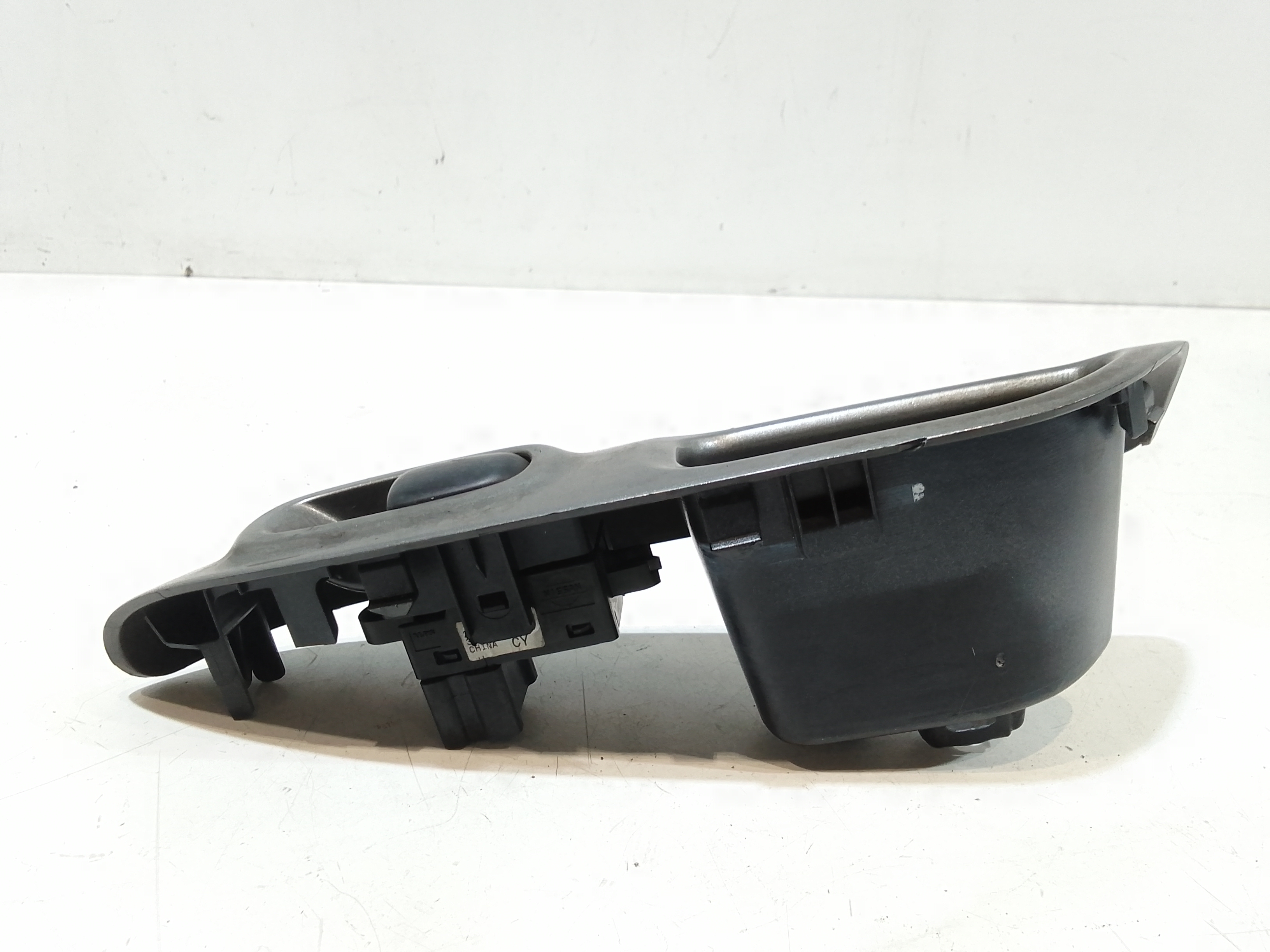 Pulsantiera Posteriore Sinistra per Nissan Juke Serie F15 (2014 - 2018)