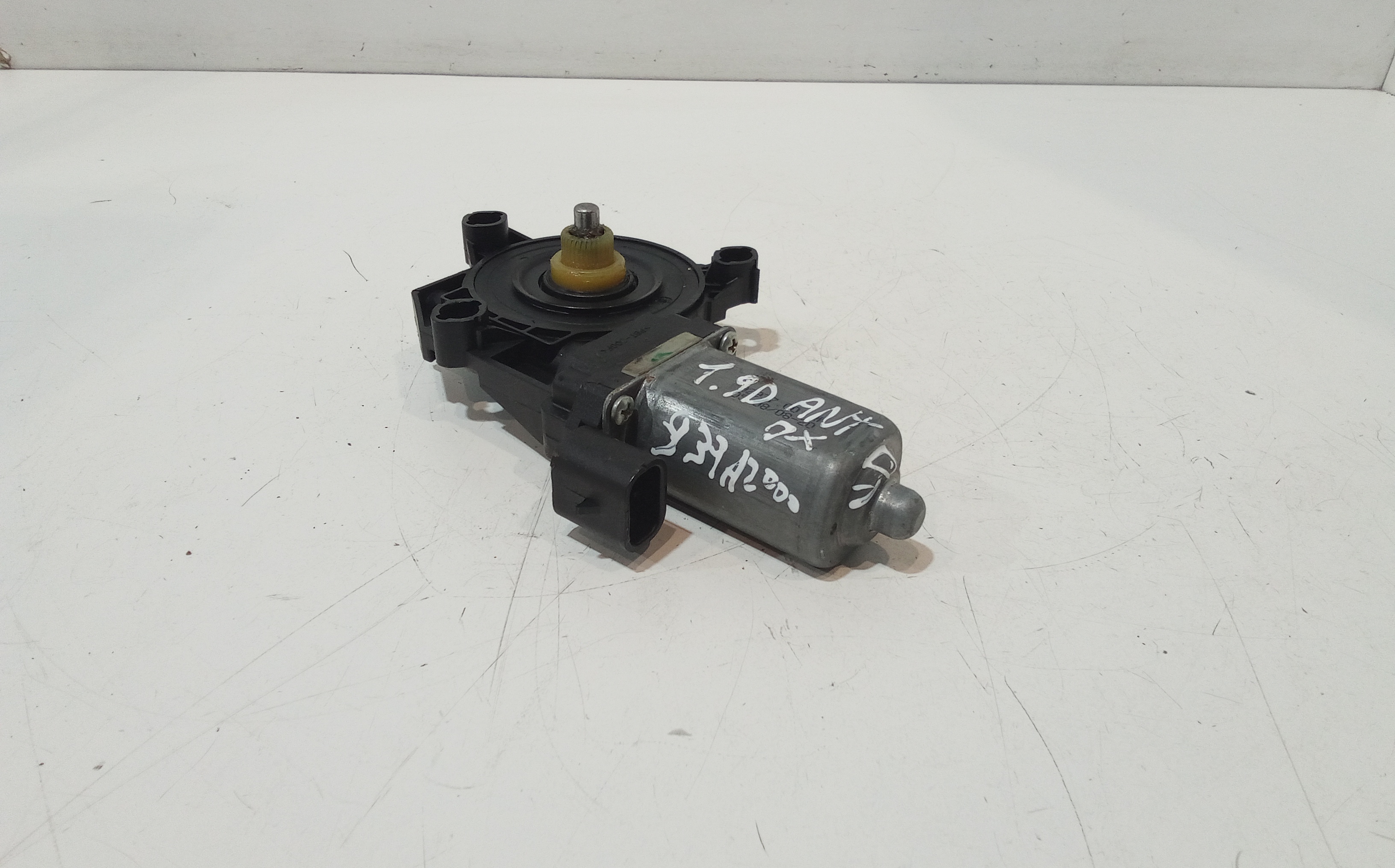 Motorino Alzavetro anteriore destra per Alfa Romeo 159 Berlina Serie (939_) (05>11) (2005 - 2011)