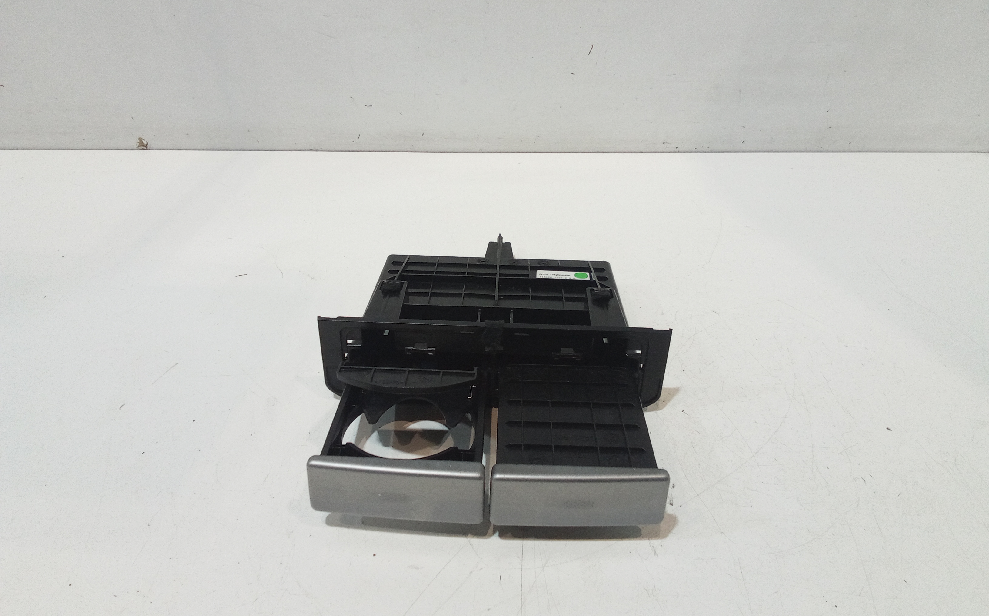 Cassetto porta bibite per Alfa Romeo 147 Serie (937_) (05>10) (2005 - 2010)