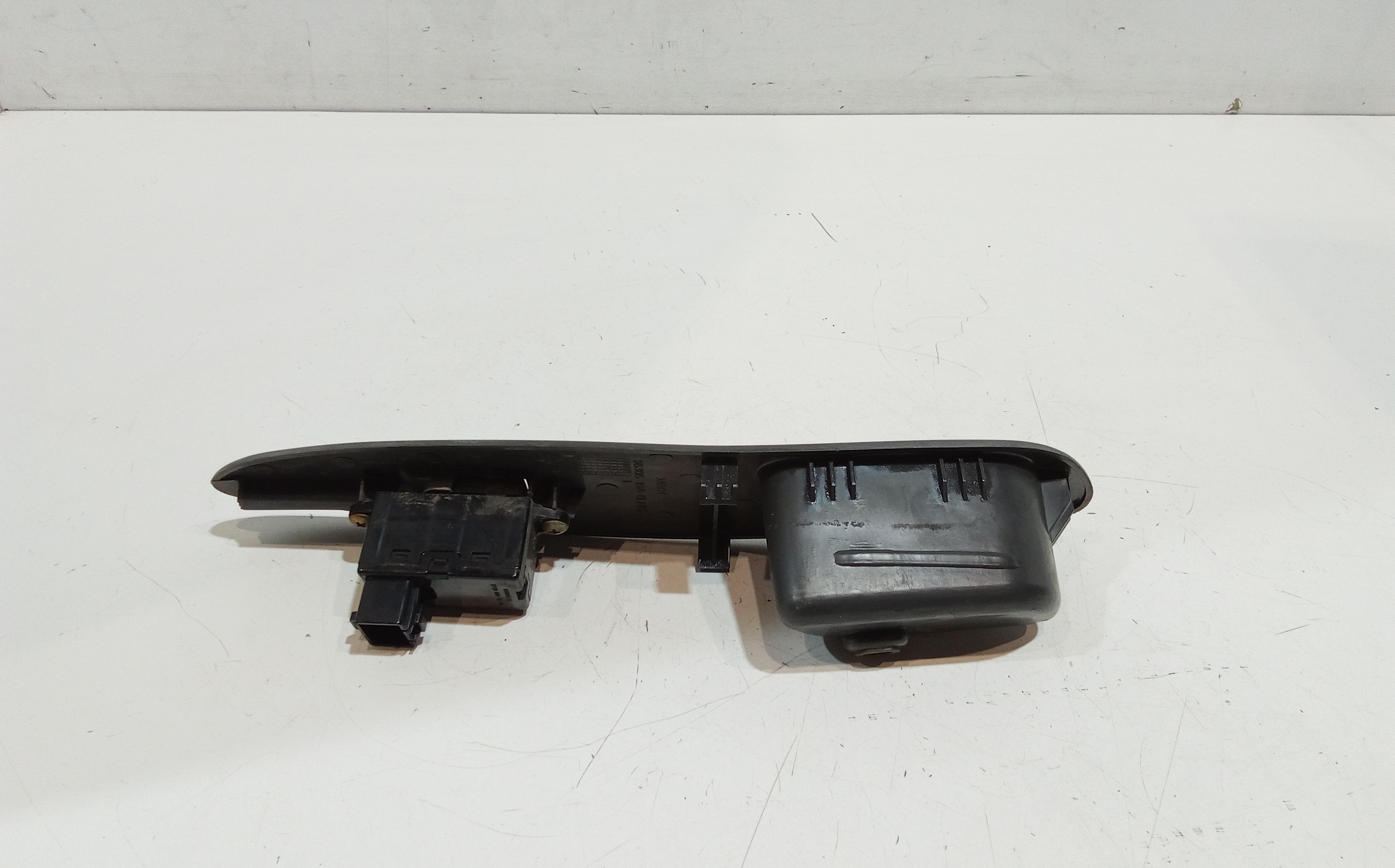 Pulsantiera Anteriore Destra Passeggero per Chevrolet Nubira Berlina 1 Serie (1997 - 2003)