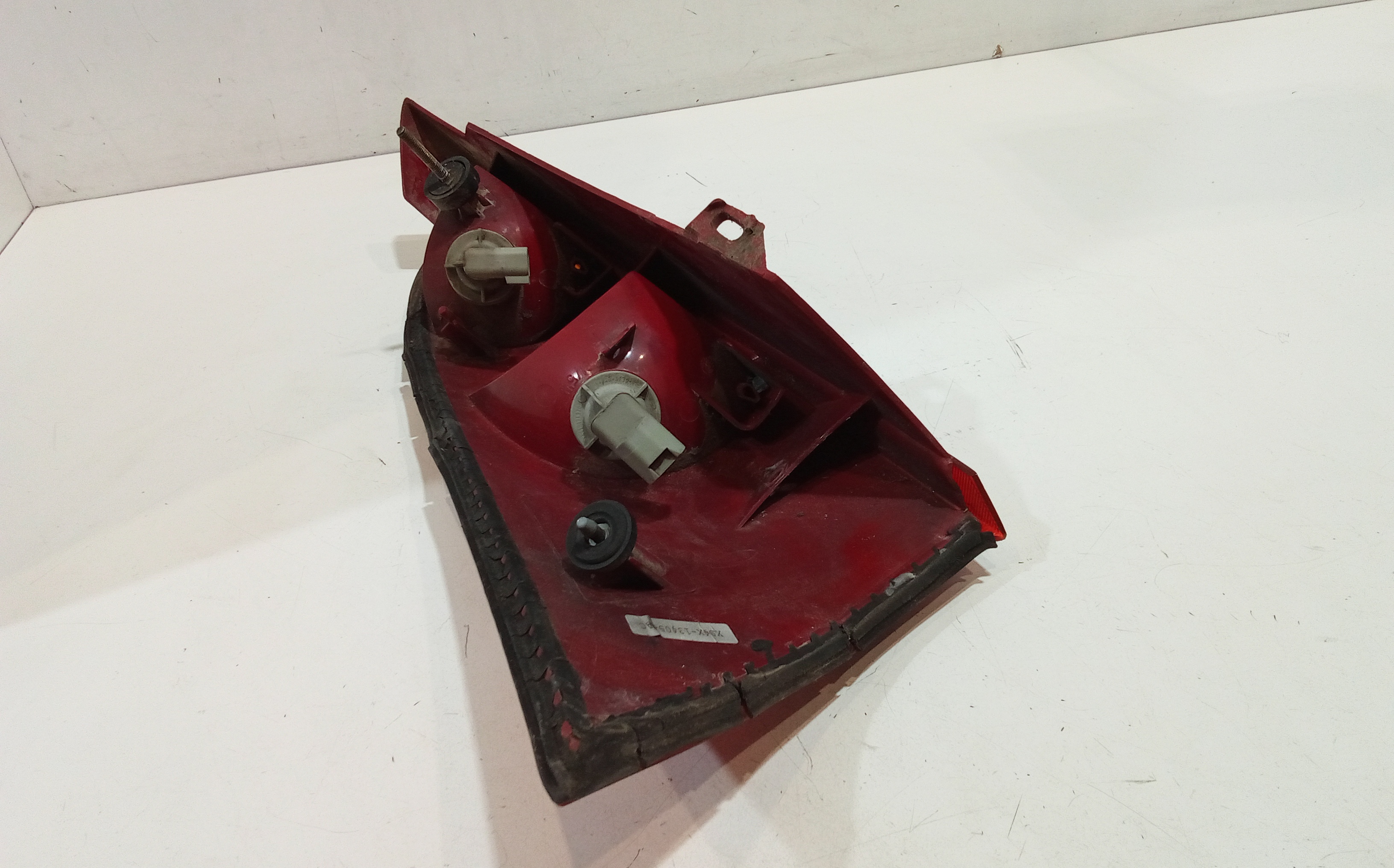 Stop fanale Posteriore sinistro lato Guida per Ford Focus Berlina 2 Serie (2001 - 2004)