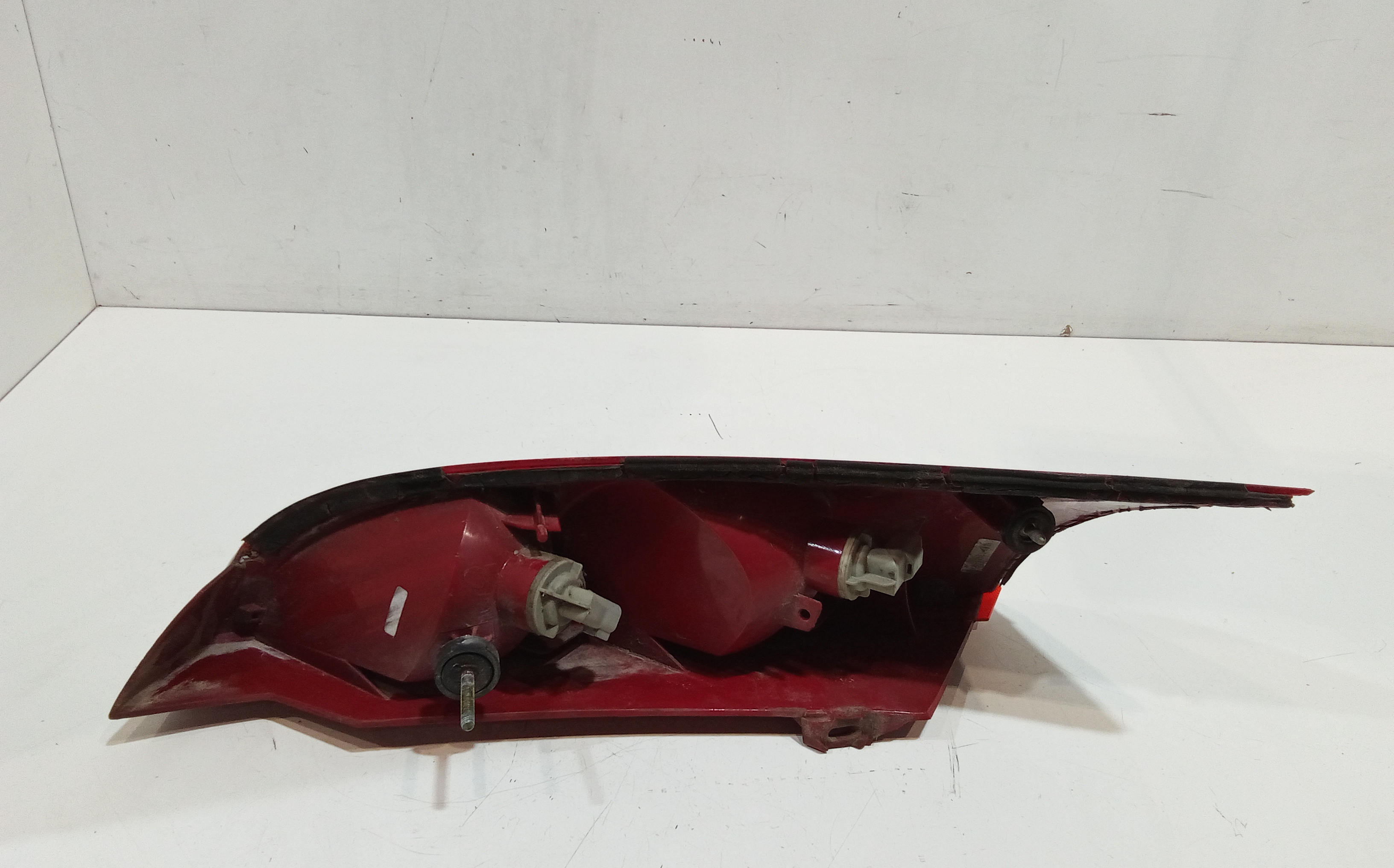 Stop fanale posteriore Destro Passeggero per Ford Focus Berlina 2 Serie (2001 - 2004)