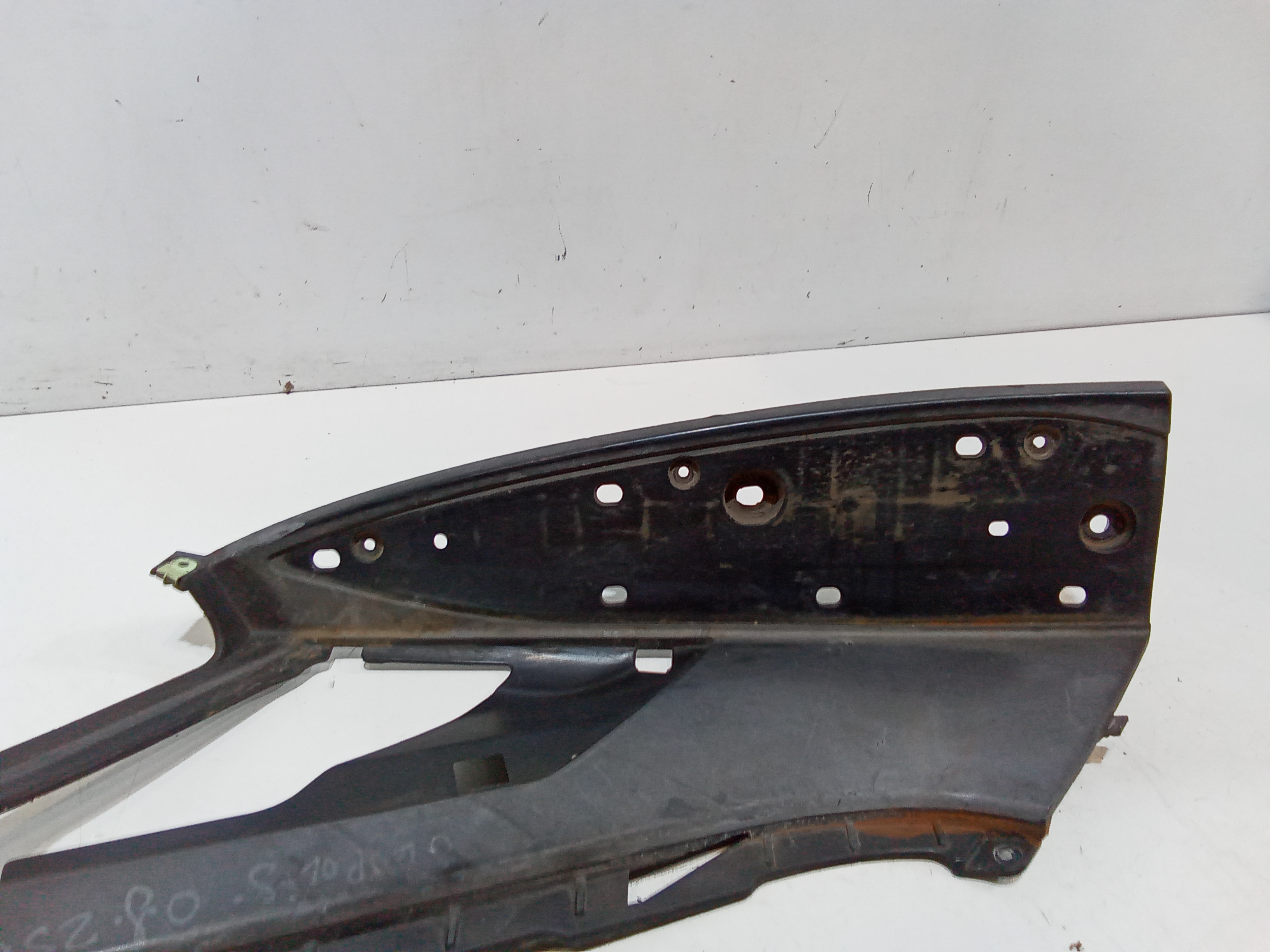 Pedana Laterale Sinistra per Peugeot Geopolis 250cc (2005 - 2012)