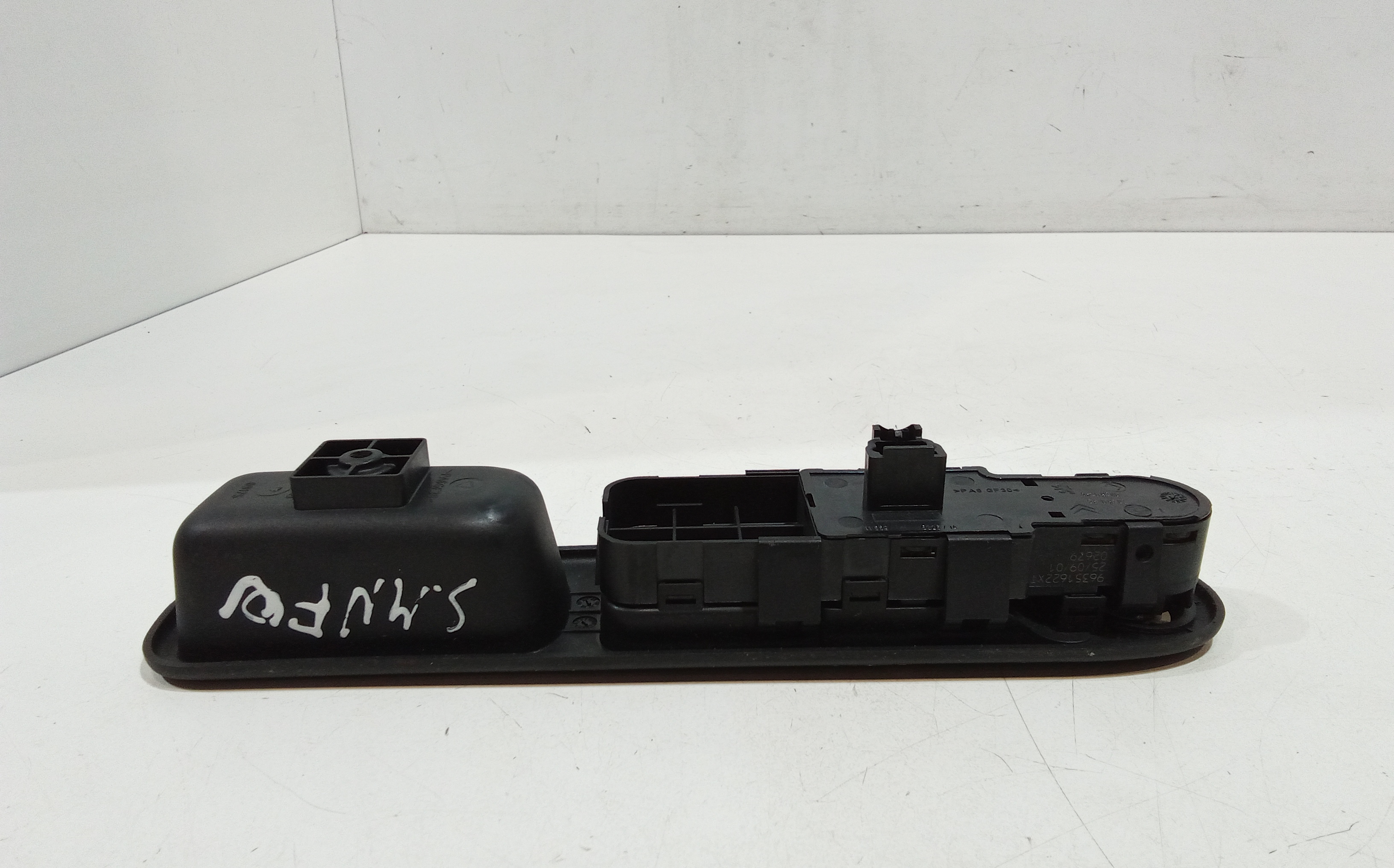 Pulsantiera anteriore sinistra Guida per Peugeot 307 Berlina (2001 - 2005)