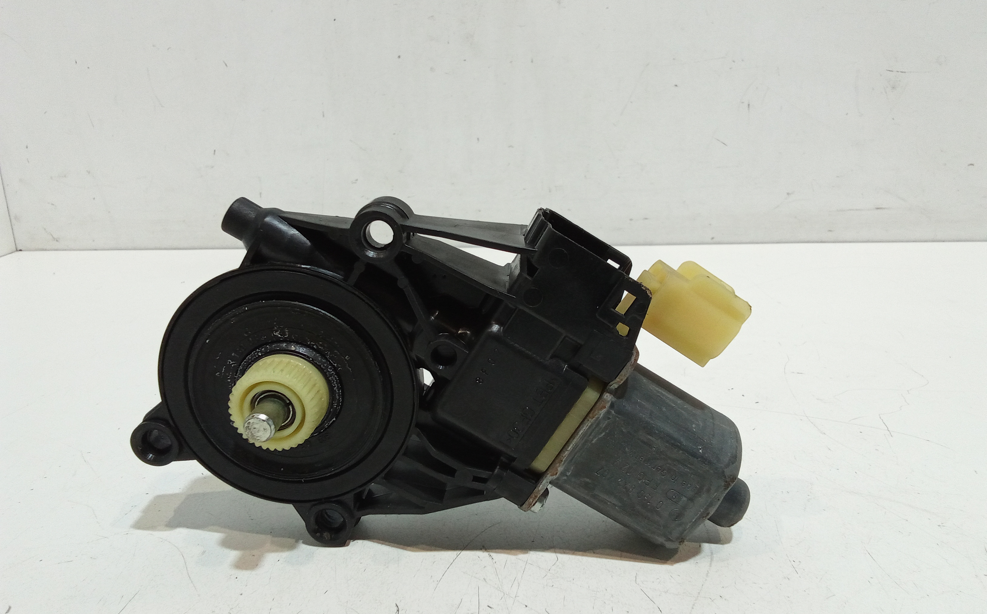 Motorino Alzavetro anteriore destra per Ford Fiesta 6 Serie (2008 - 2017)