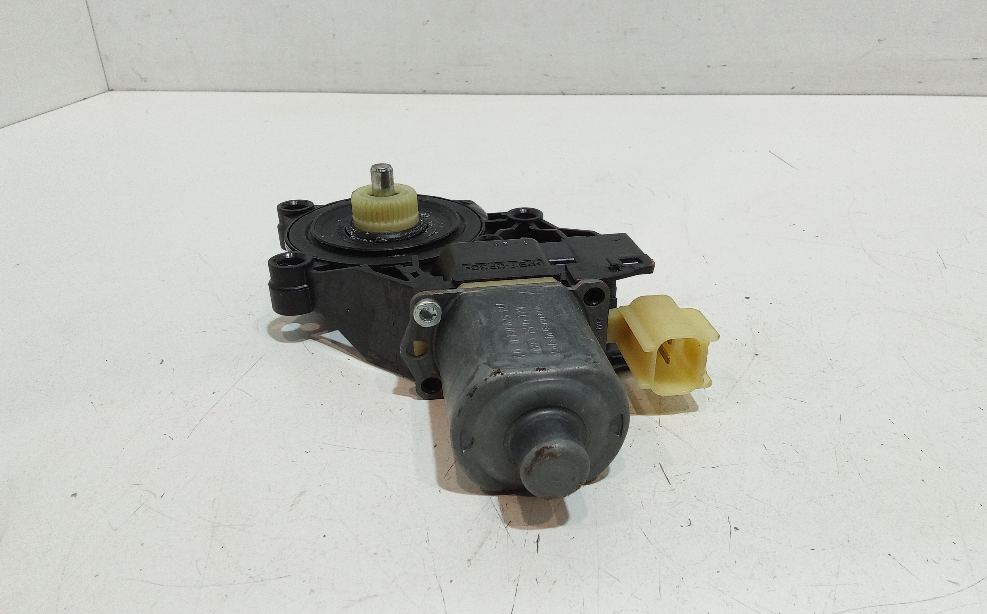 Motorino Alzavetro anteriore destra per Ford Fiesta 6 Serie (2008 - 2017)