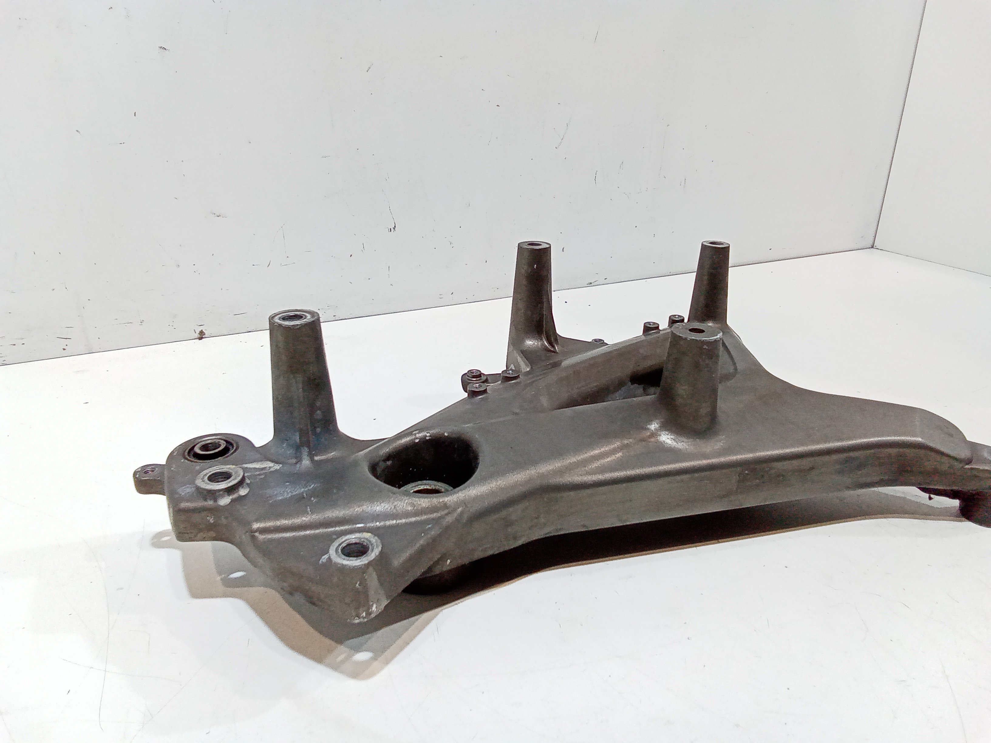 Staffa supporto marmitta per Kymco People GT 300cc (2010 - 2017)