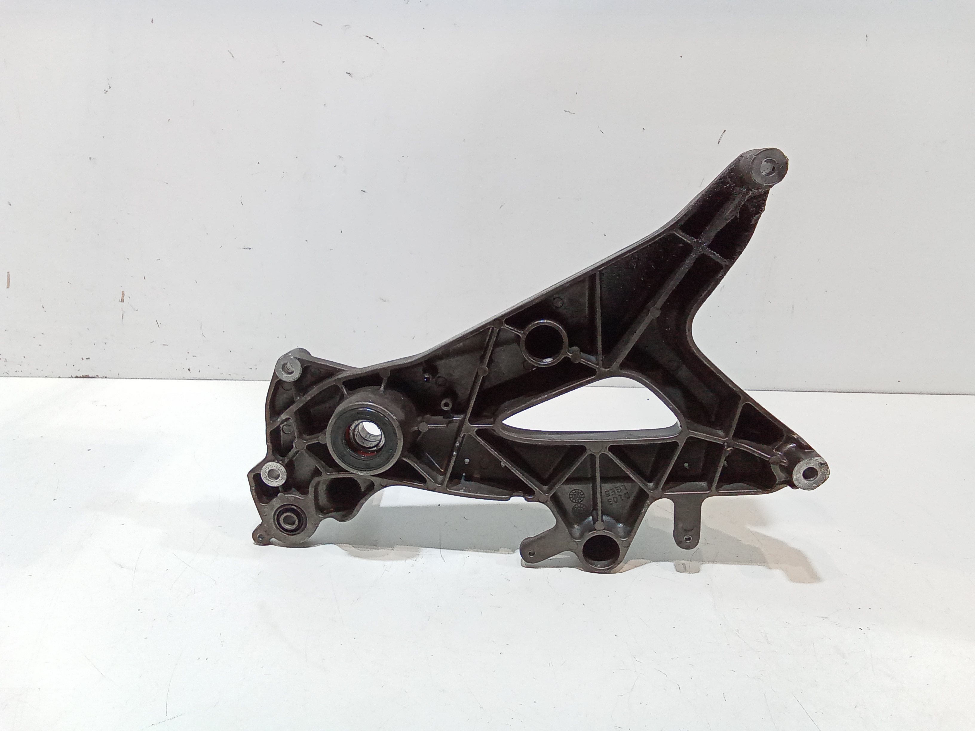 Staffa supporto marmitta per Kymco People GT 300cc (2010 - 2017)