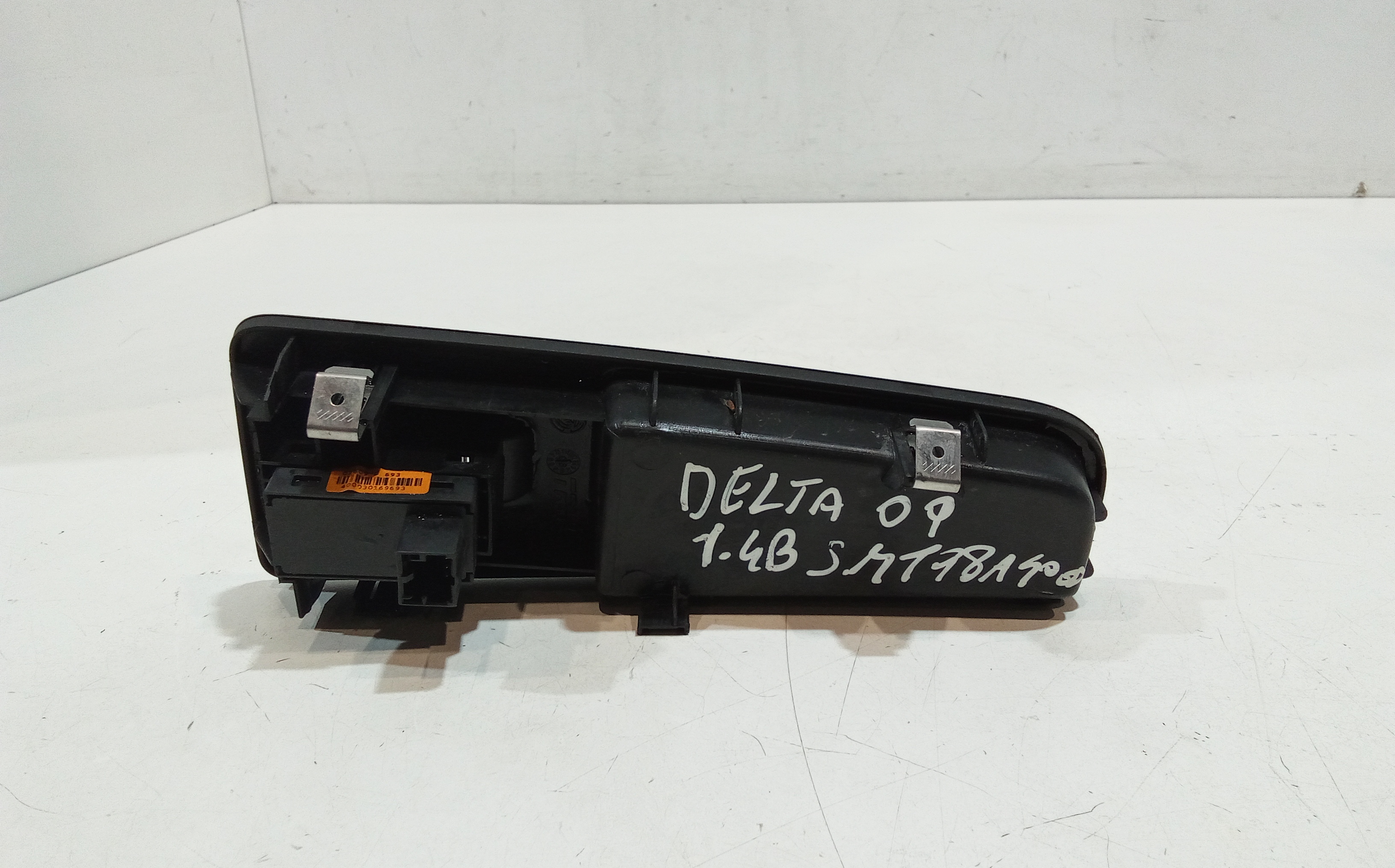 Pulsantiera Anteriore Destra Passeggero per Lancia Delta 3 Serie (2008 - 2011)