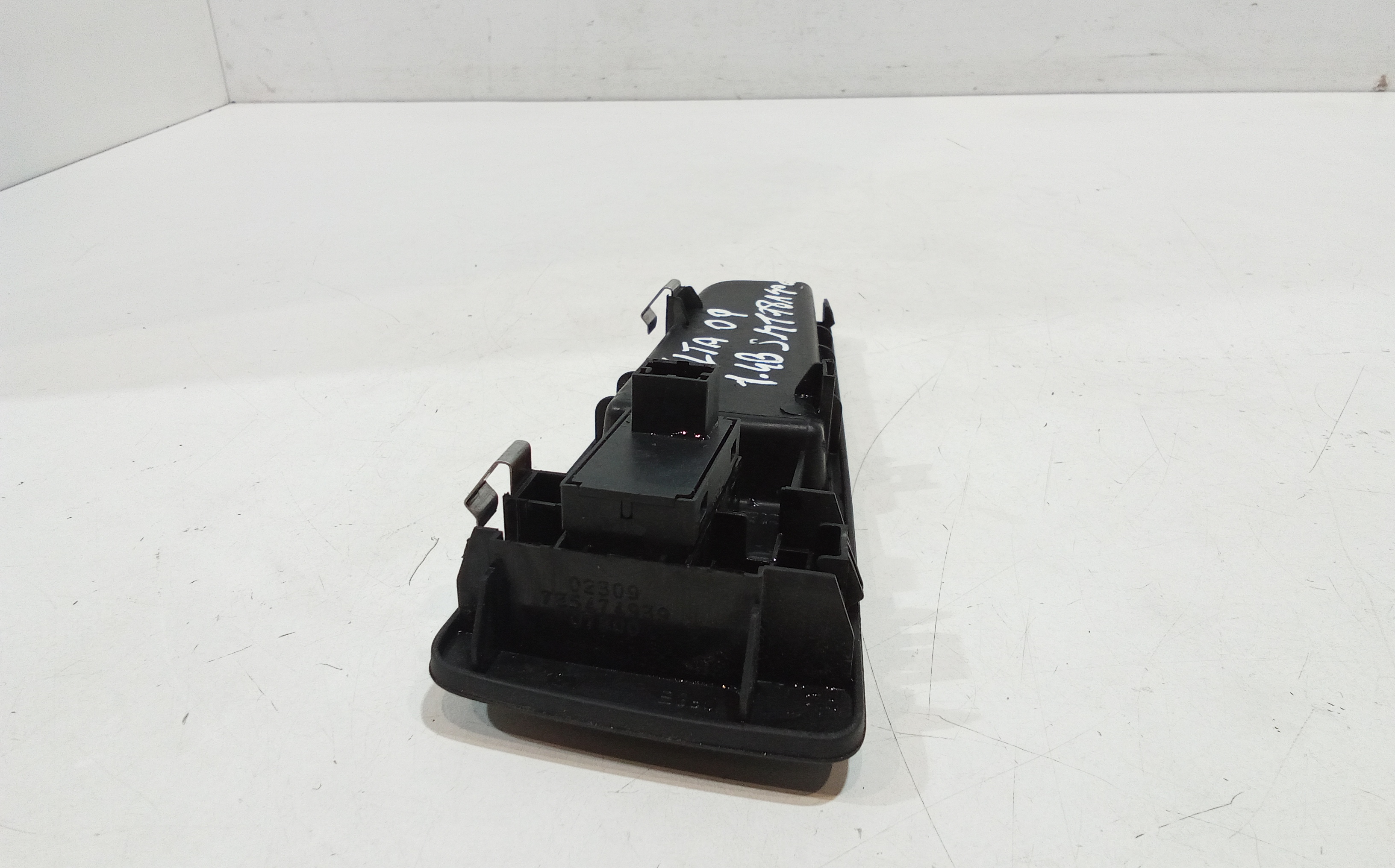 Pulsantiera Anteriore Destra Passeggero per Lancia Delta 3 Serie (2008 - 2011)