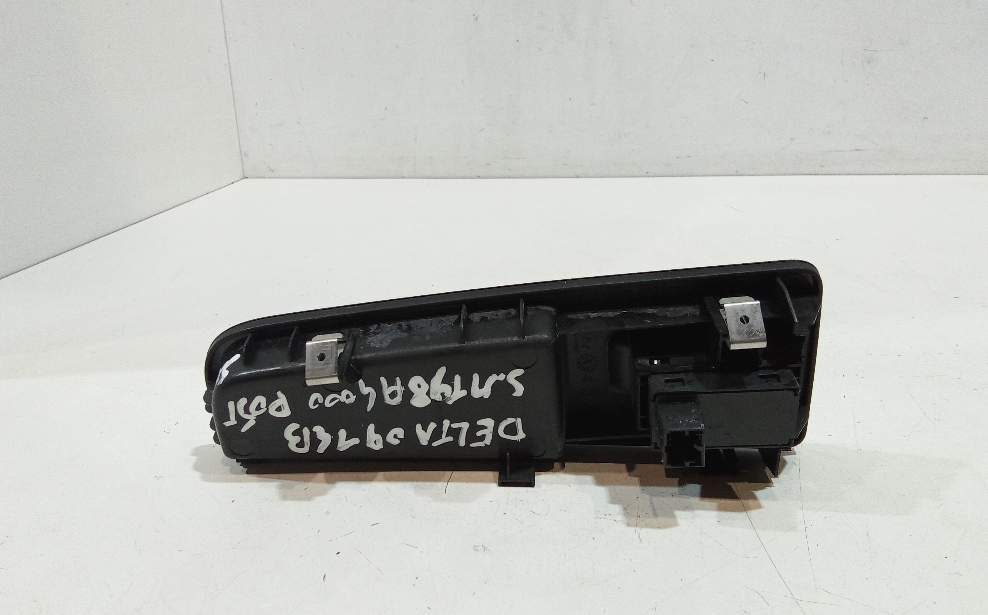 Pulsantiera Posteriore Sinistra per Lancia Delta 3 Serie (2008 - 2011)