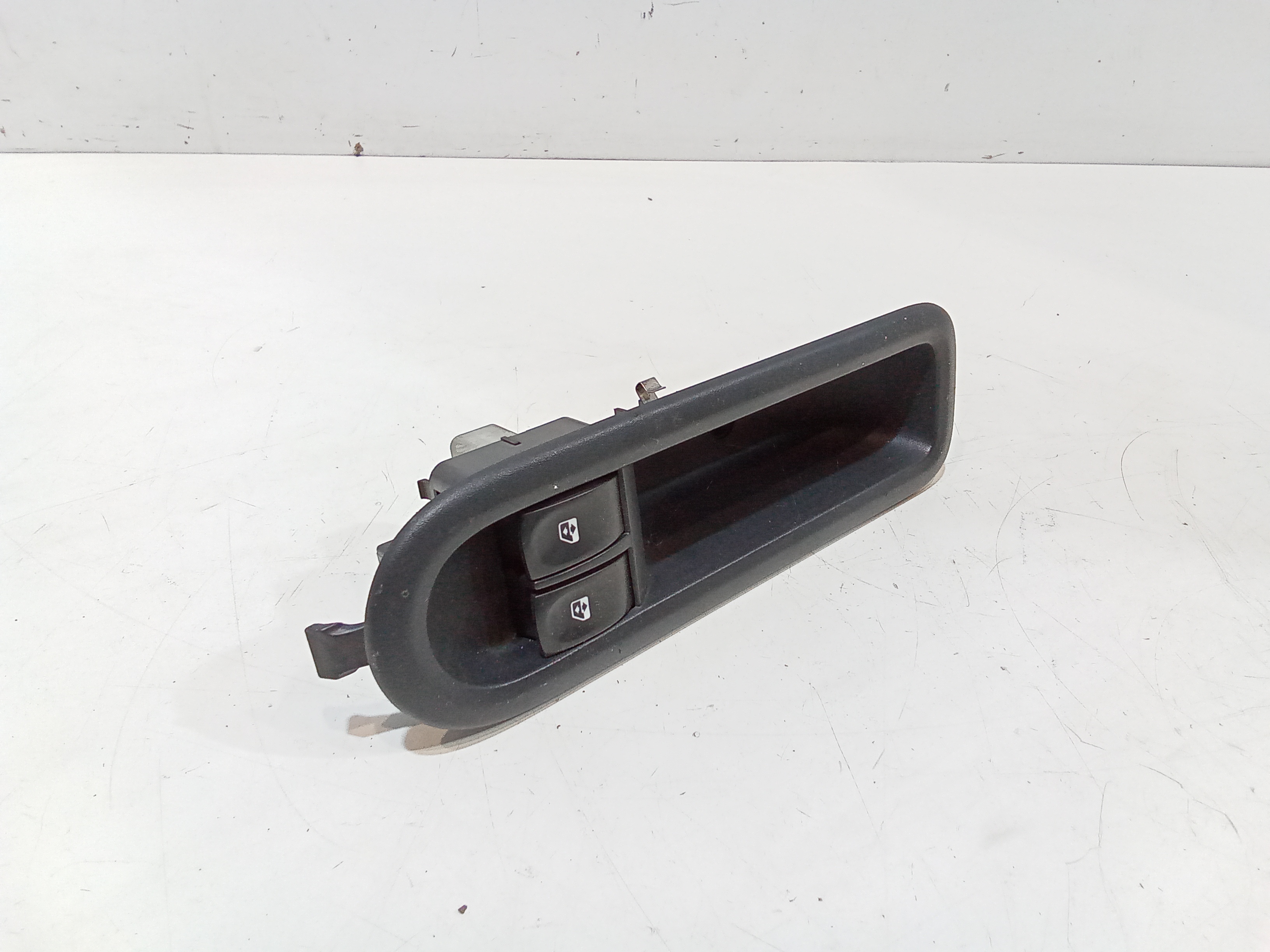 Pulsantiera anteriore sinistra Guida per Renault Twingo Ii Serie  (07>14) (2007 - 2014)