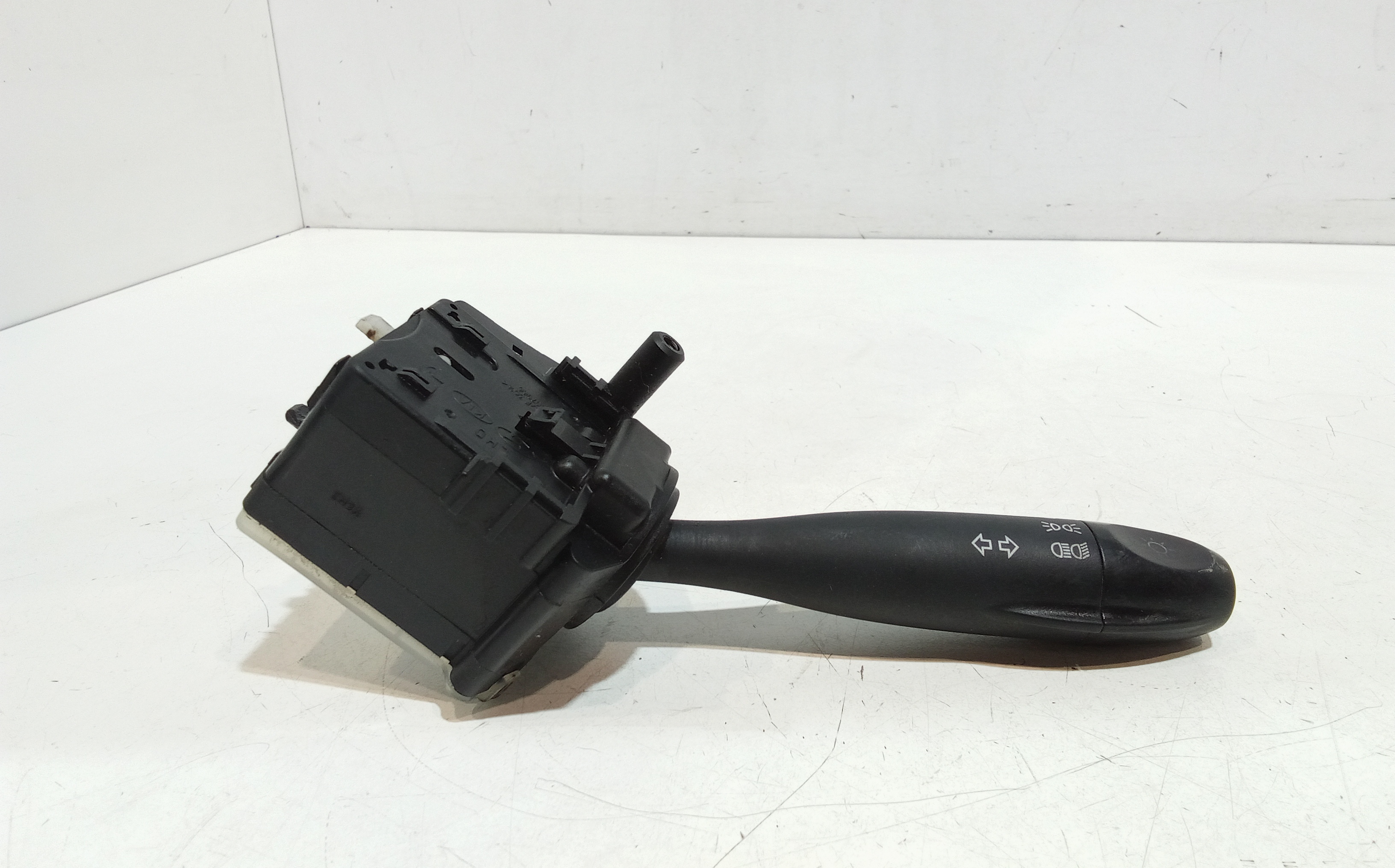 Devioluci sinistro per Hyundai I10 1 Serie (2007 - 2011)