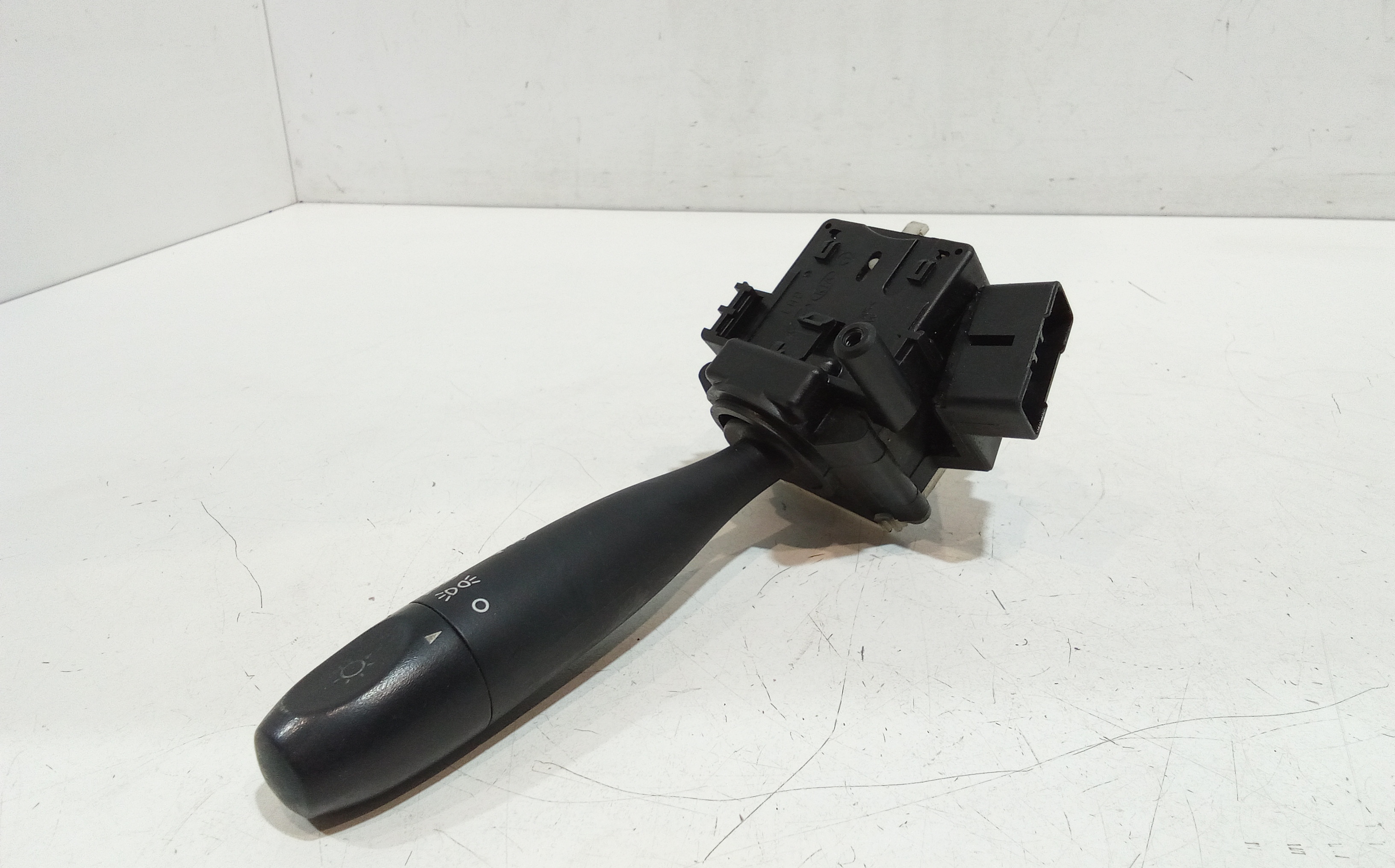 Devioluci sinistro per Hyundai I10 1 Serie (2007 - 2011)