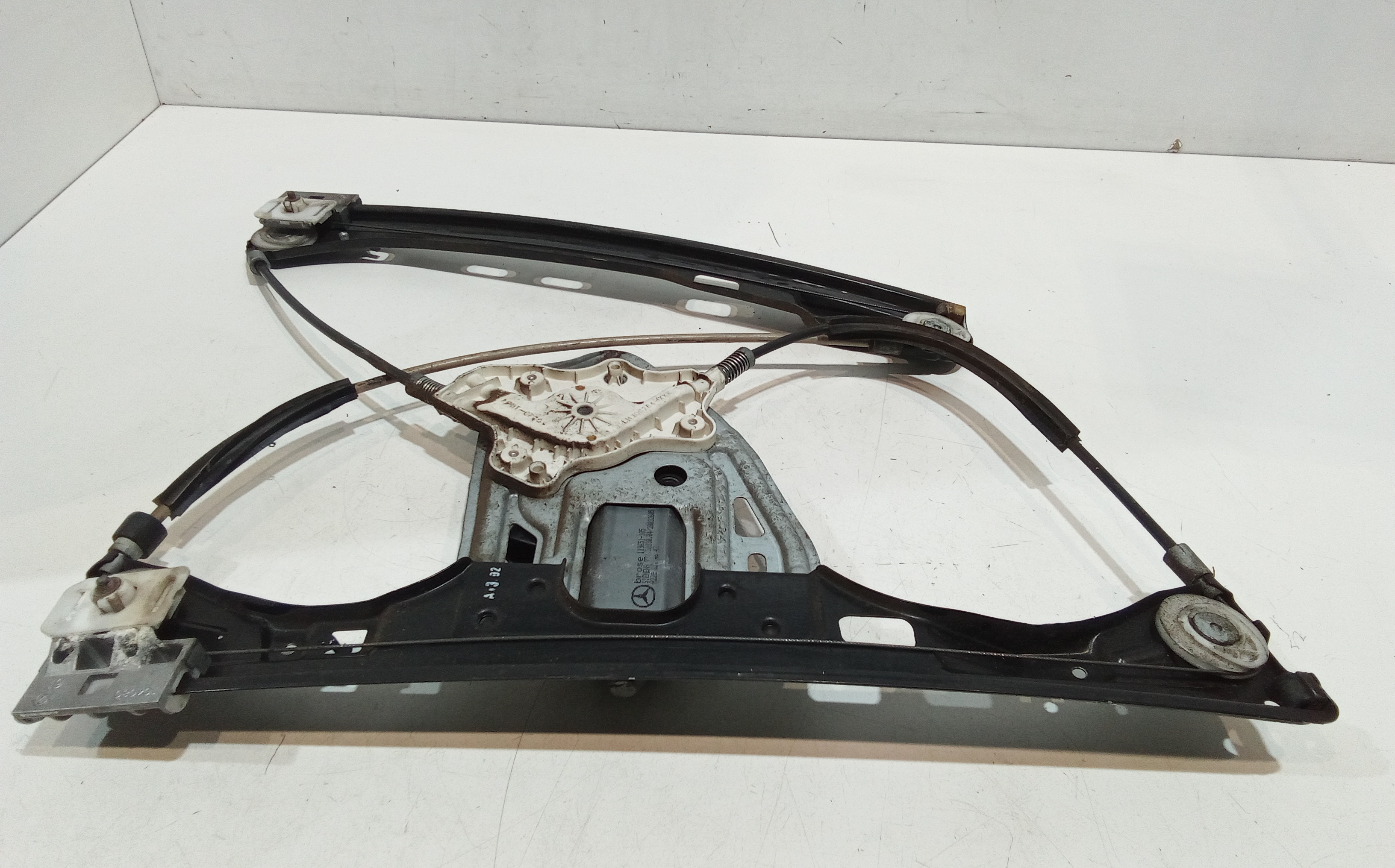 Cremagliera anteriore sinistra Guida per Mercedes Classe C S. Wagon W203 (2001 - 2004)