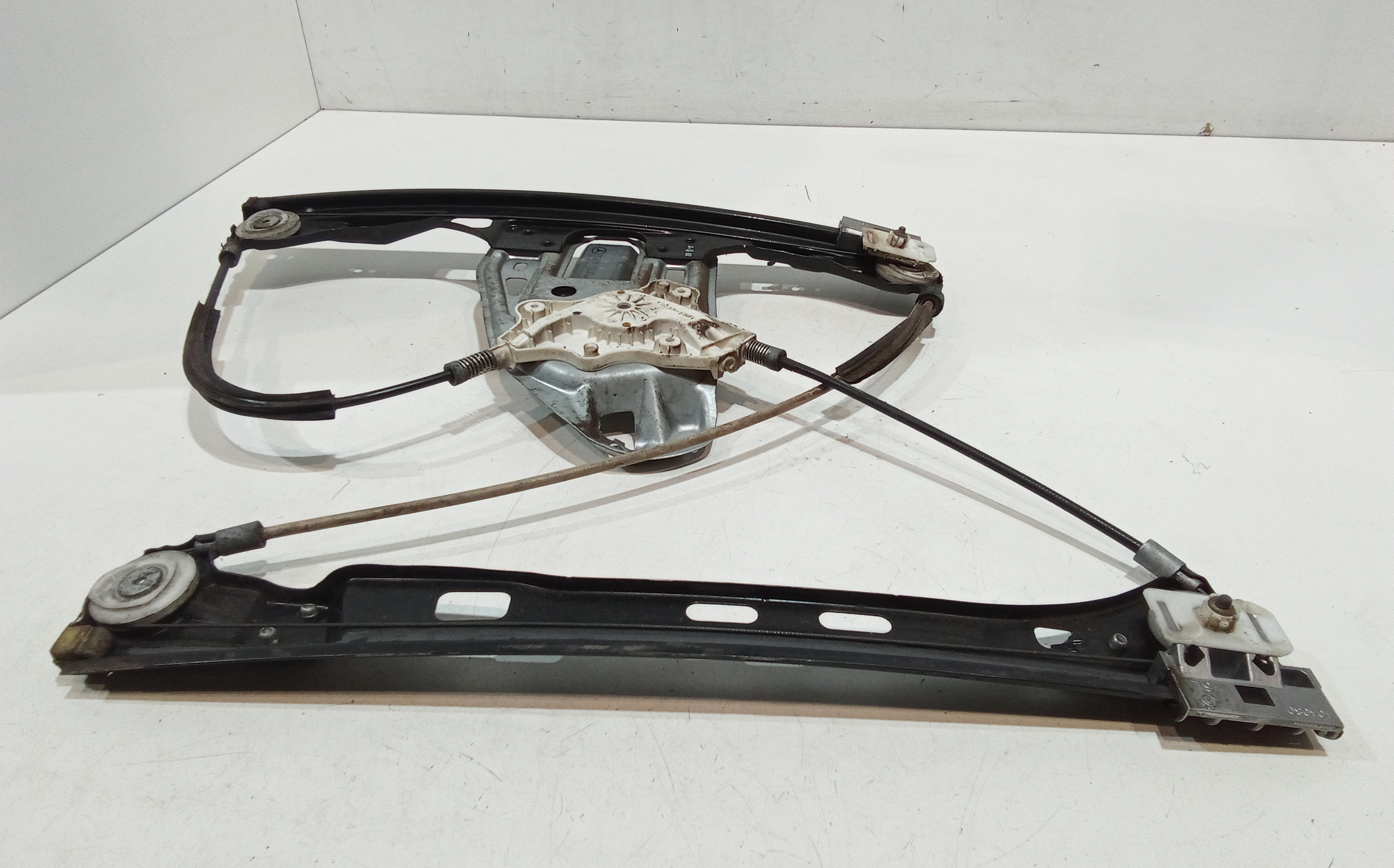 Cremagliera anteriore sinistra Guida per Mercedes Classe C S. Wagon W203 (2001 - 2004)