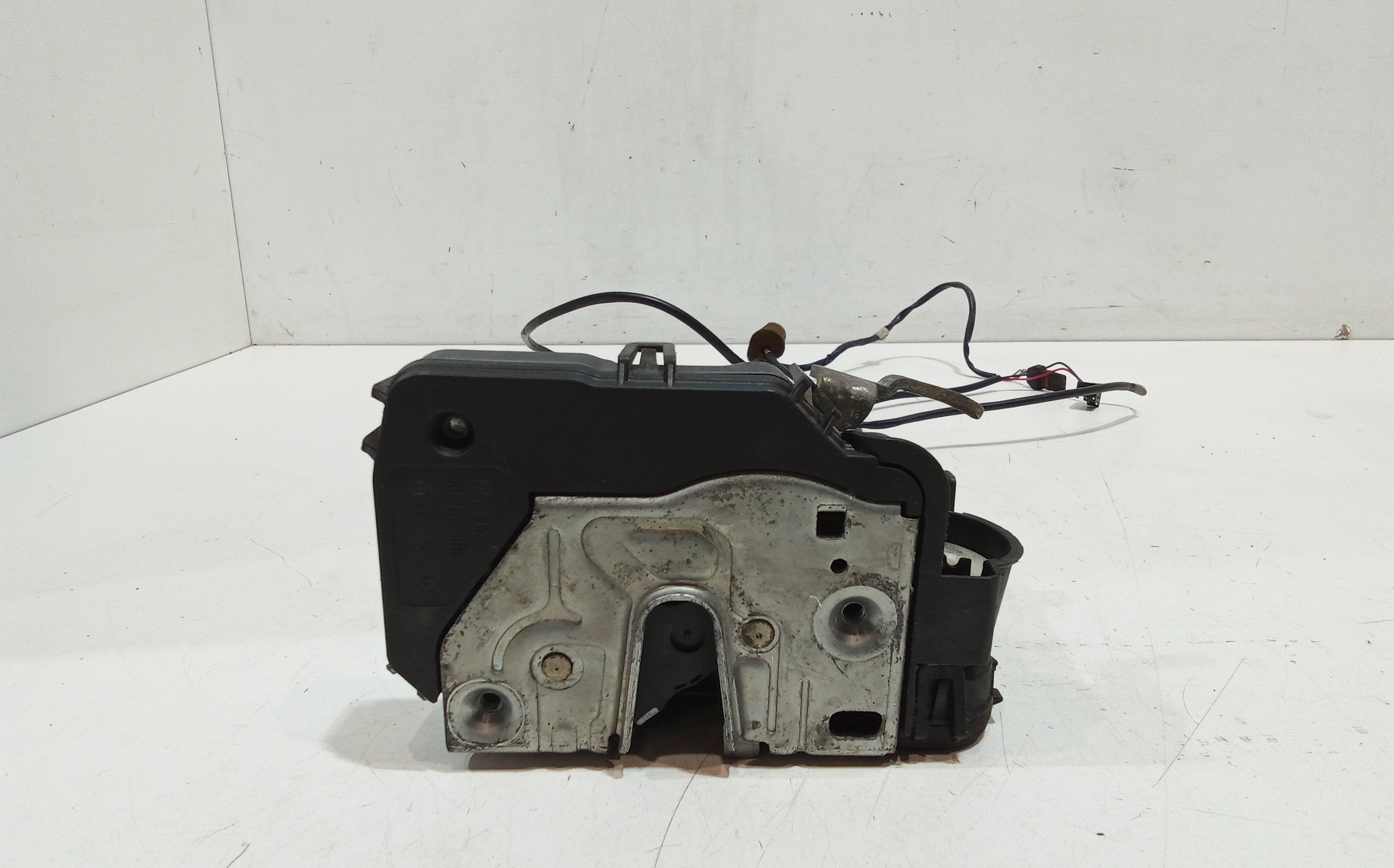 Serratura Anteriore Sinistra per Mercedes Classe C S. Wagon W203 (2001 - 2004)