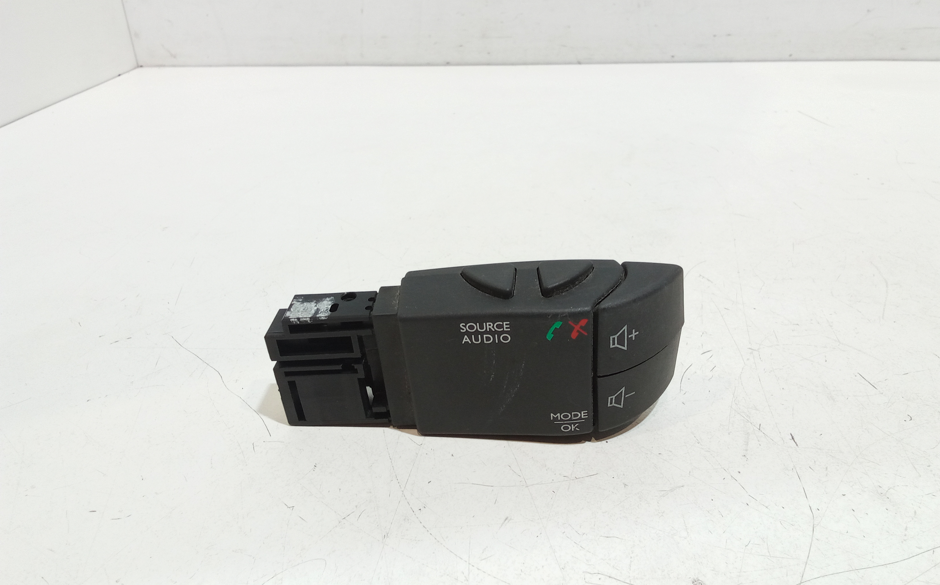 Leva comandi autoradio per Renault Twingo Ii Serie  (07>14) (2007 - 2014)