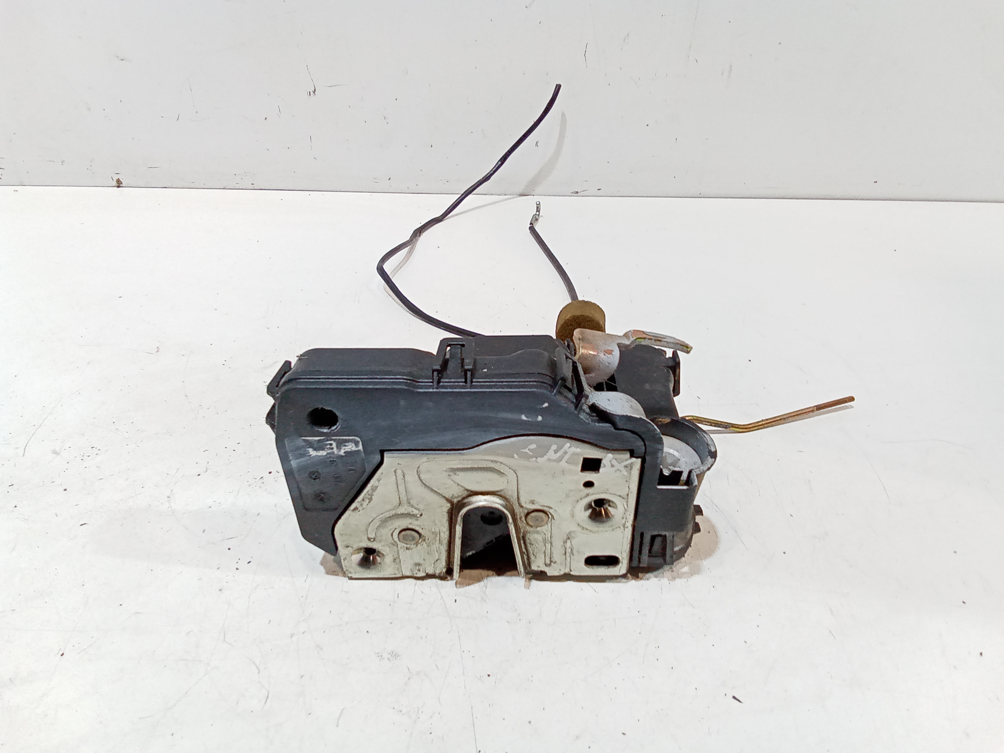 Serratura Anteriore Sinistra per Mercedes Classe E Berlina W211 (2002 - 2007)