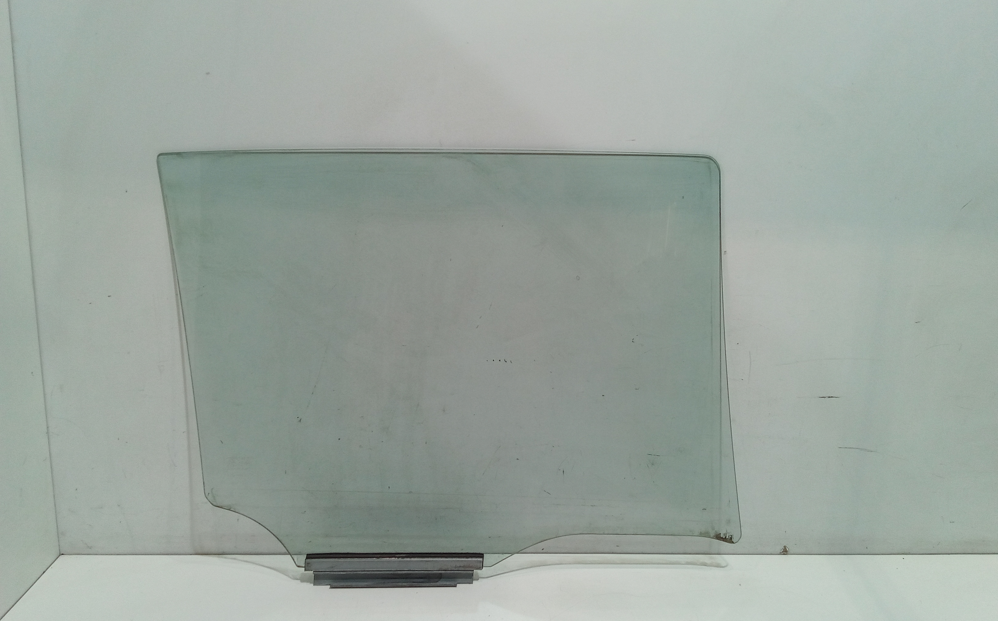 Vetro scendente posteriore Sinistro per Daihatsu Sirion 2 Serie (2005 - In produzione)