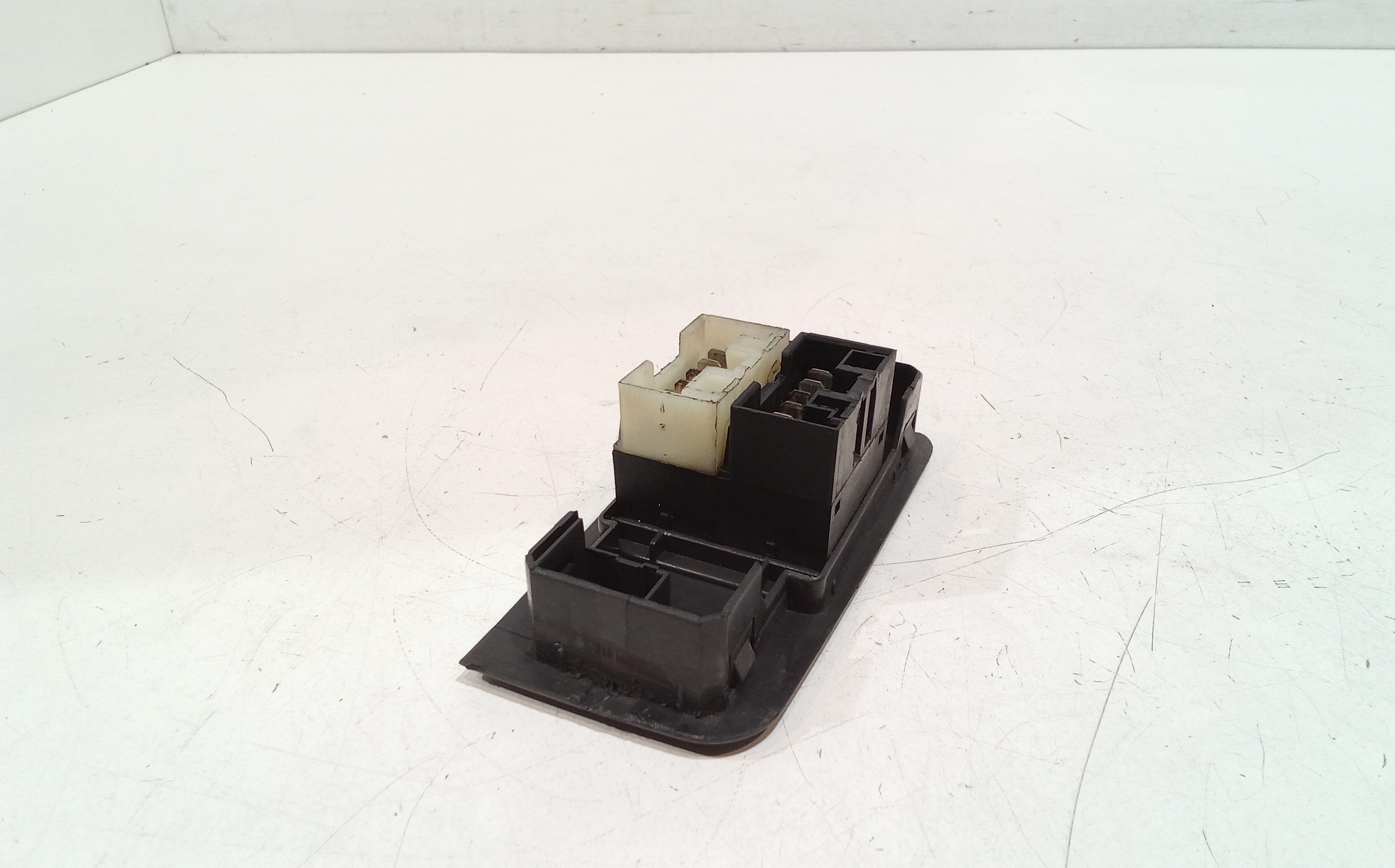 Pulsantiera anteriore sinistra Guida per Fiat Punto Berlina 3p (1993 - 1999)