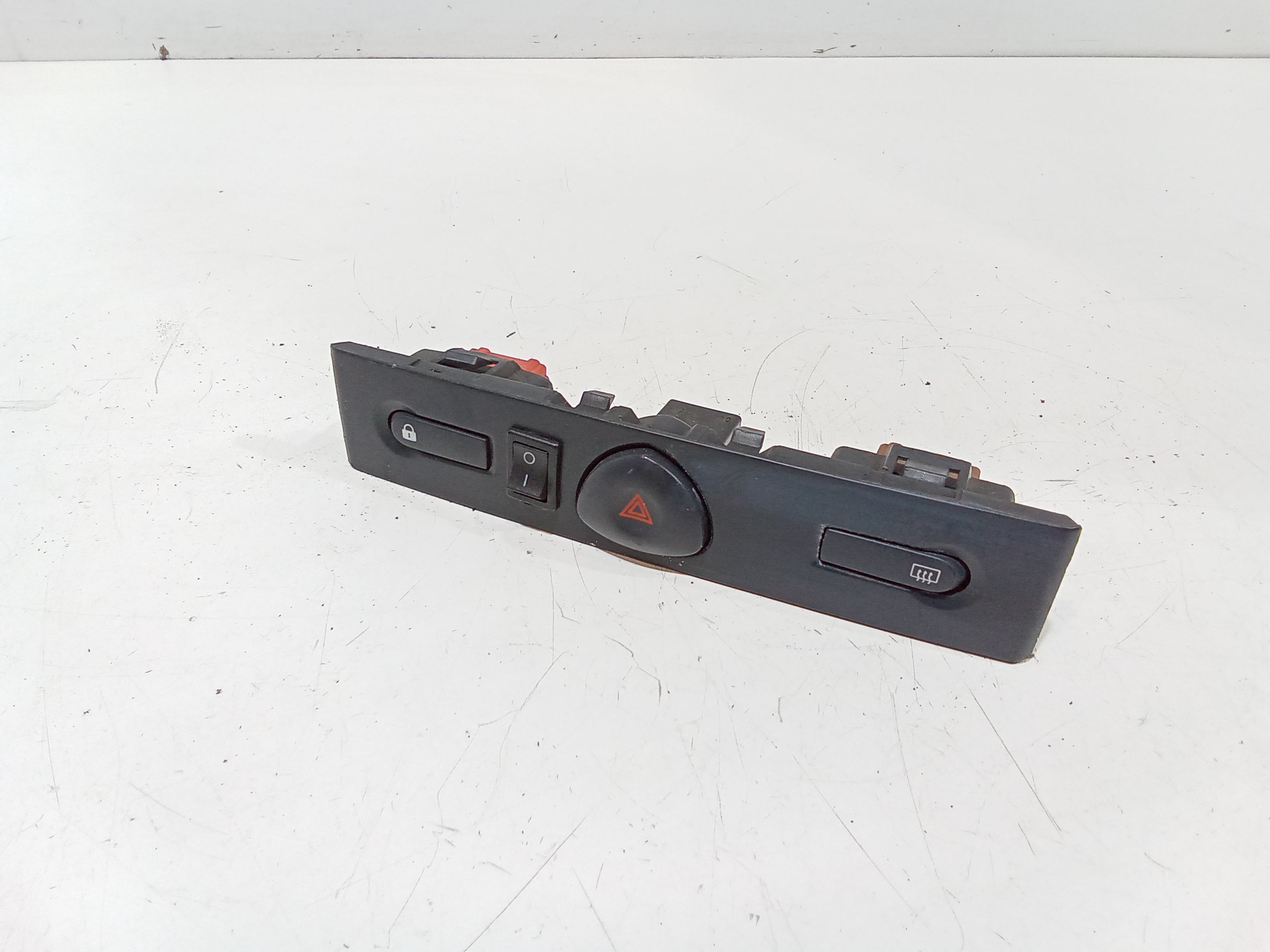 Pulsantiera Centrale per Renault Clio Serie (01>05) (2001 - 2005)