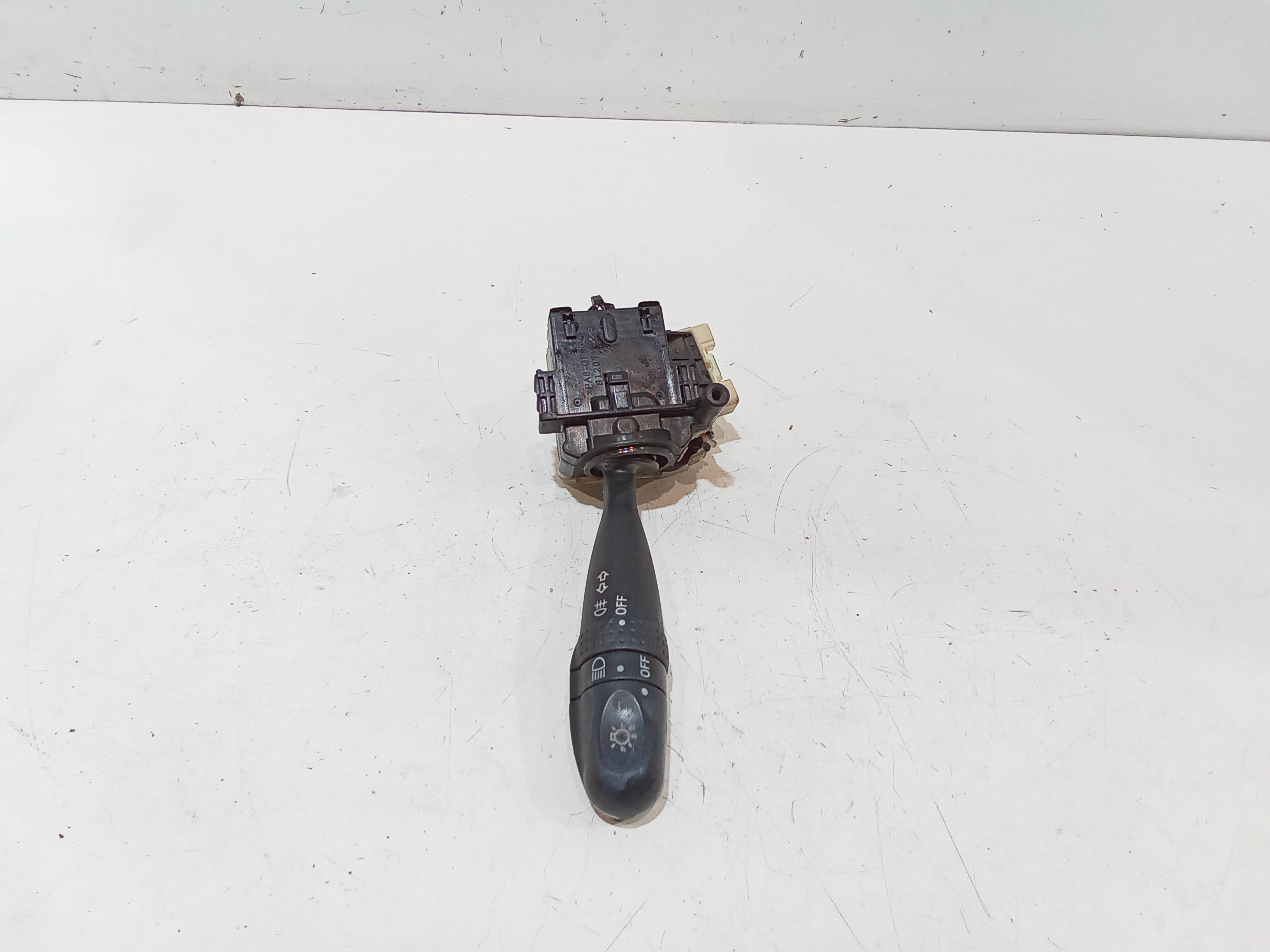 Devioluci sinistro per Suzuki Alto 3 Serie (2008 - In produzione)