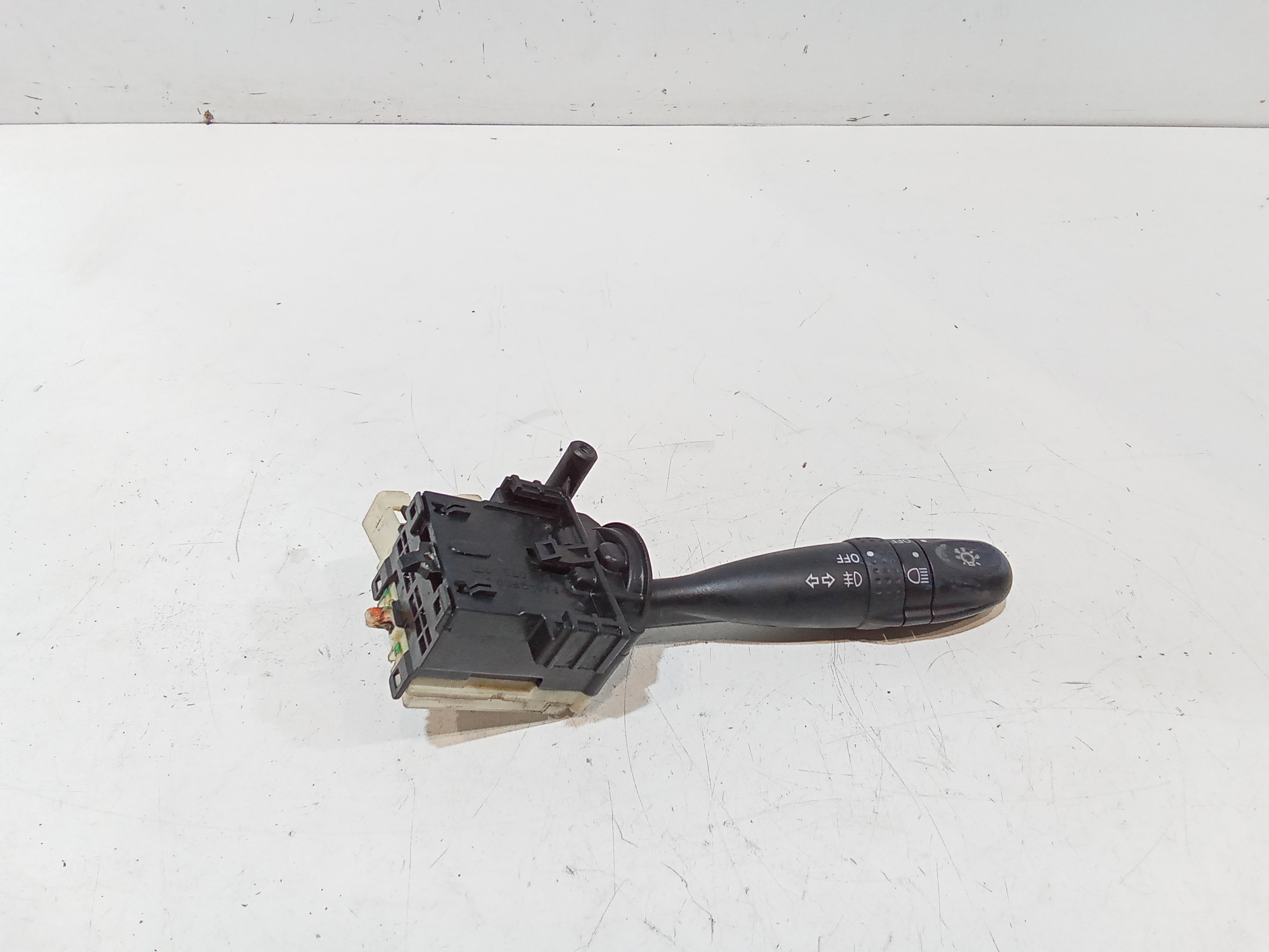 Devioluci sinistro per Suzuki Alto 3 Serie (2008 - In produzione)