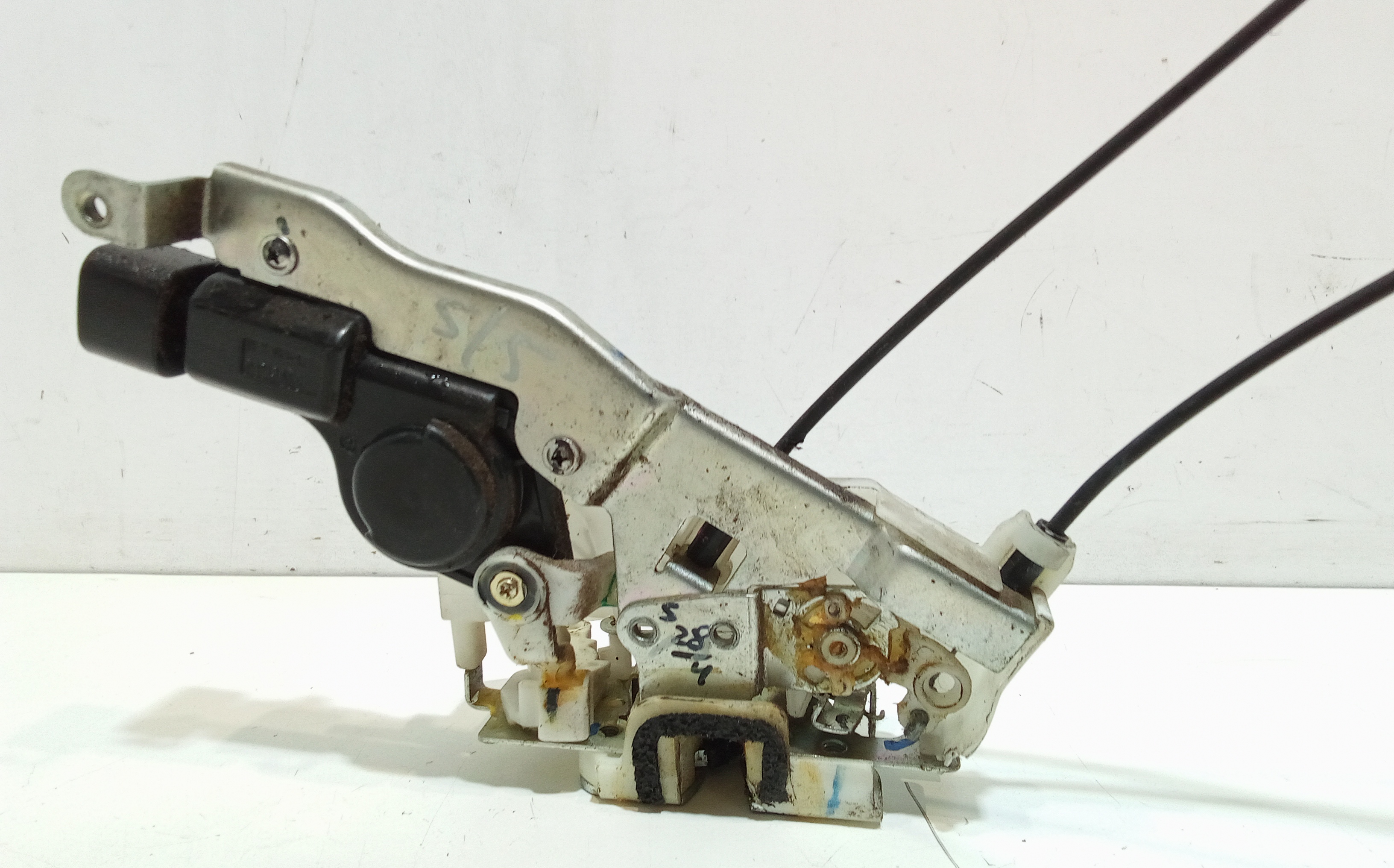 Serratura Anteriore Destra per Suzuki Alto 3 Serie (2008 - In produzione)