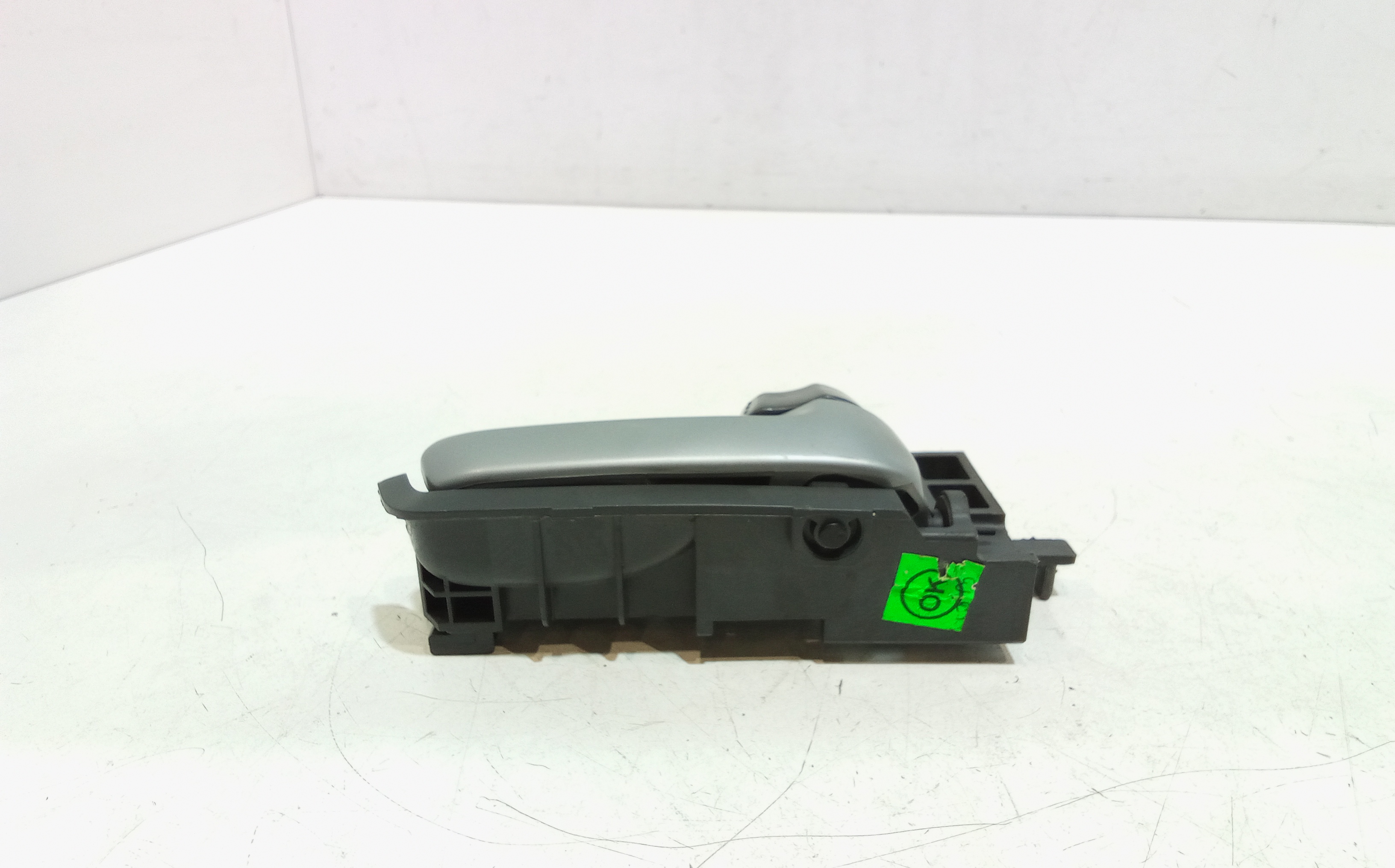 Maniglia interna Anteriore Destra per Suzuki Alto 3 Serie (2008 - In produzione)