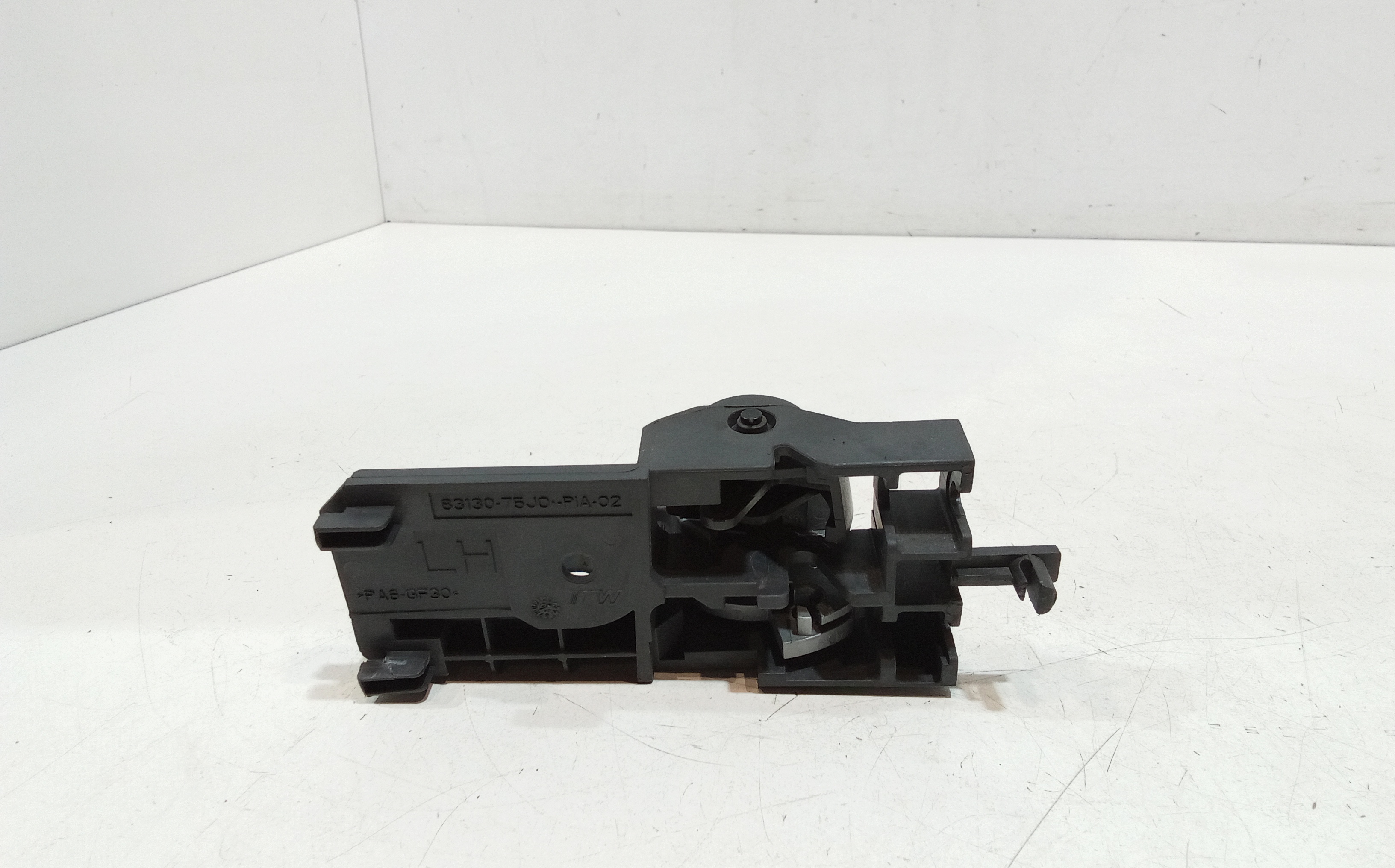 Maniglia interna anteriore Sinistra per Suzuki Alto 3 Serie (2008 - In produzione)