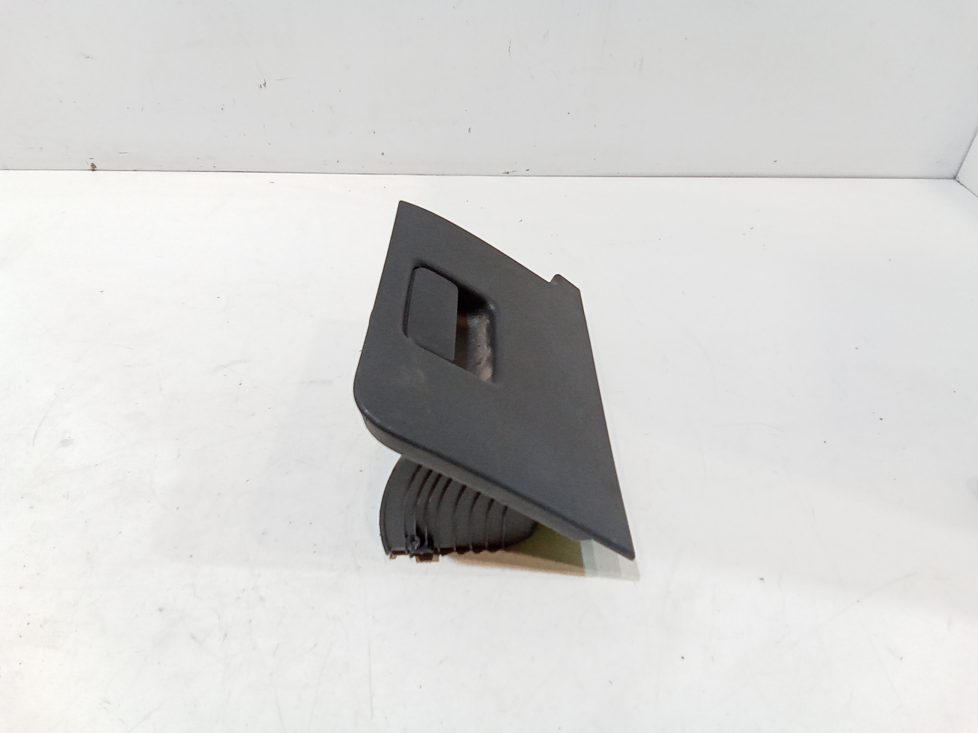 Vano portaoggetti per Volkswagen Golf 7 Berlina (12>) (2012 - In produzione)