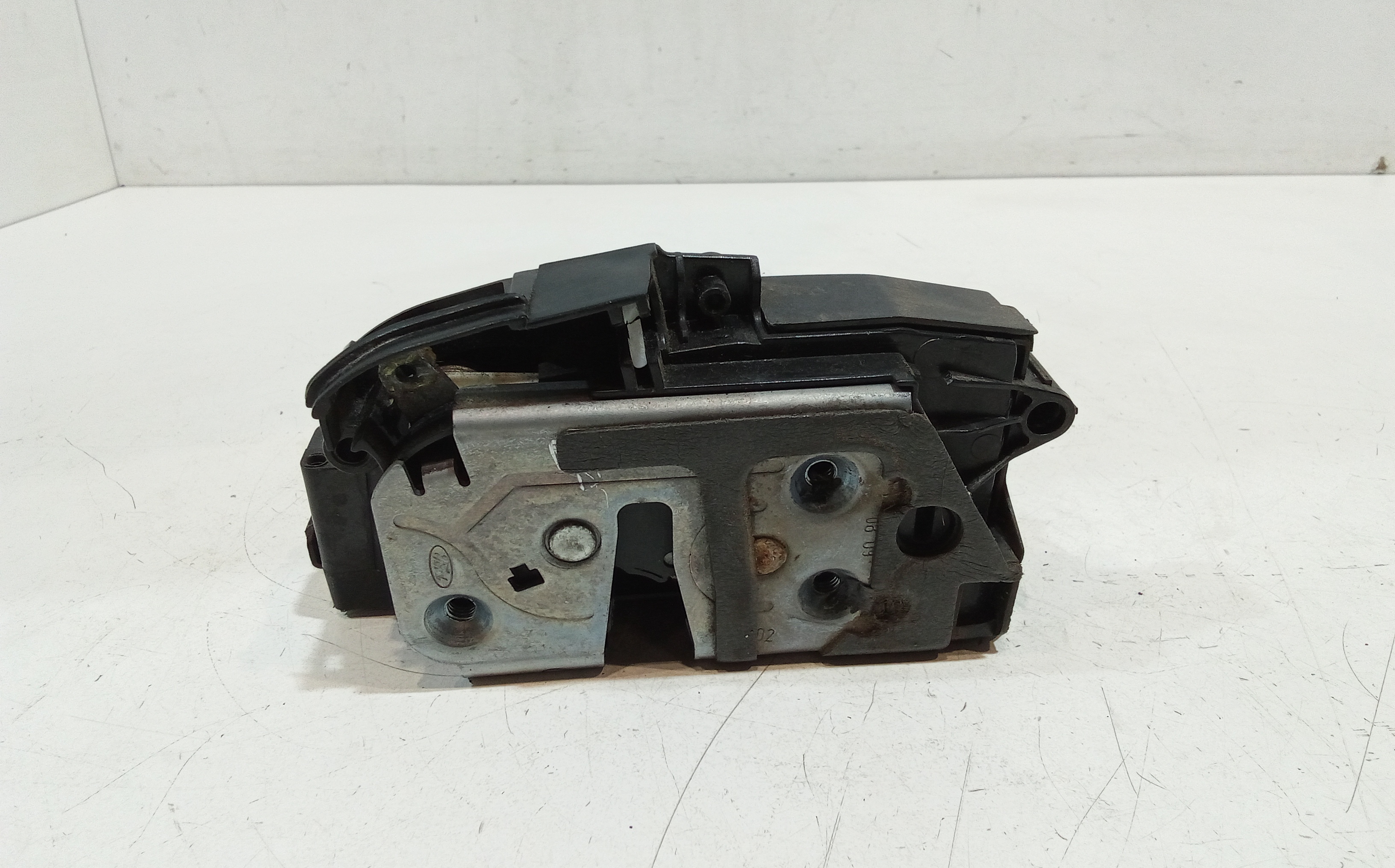 Serratura Anteriore Sinistra per Ford Fiesta 6 Serie (2008 - 2017)