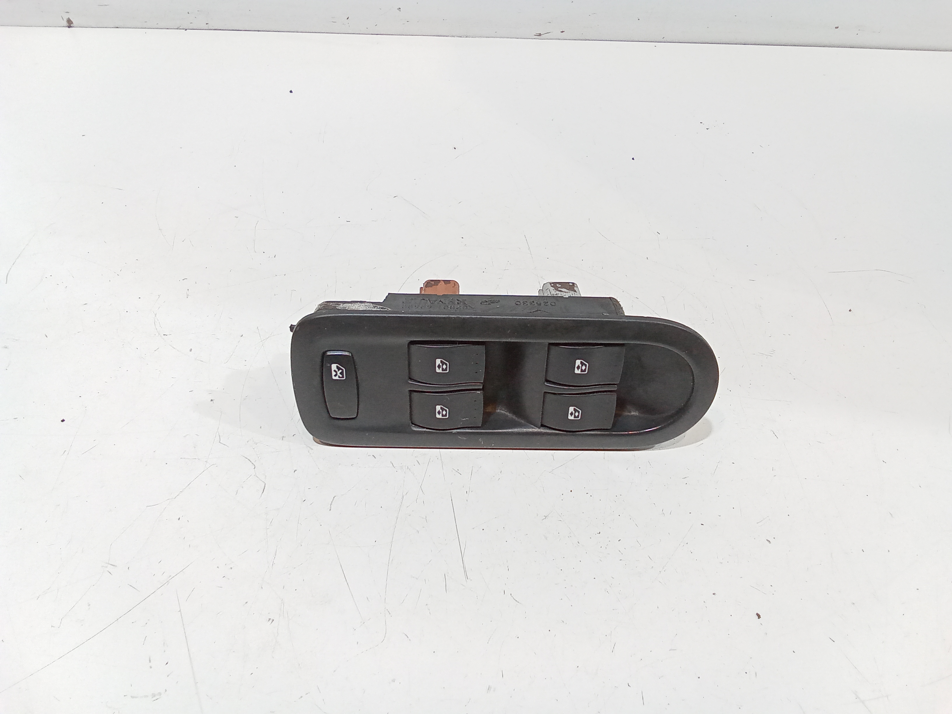 Pulsantiera anteriore sinistra Guida per Renault Megane Ll Serie (06>08) (2006 - 2008)