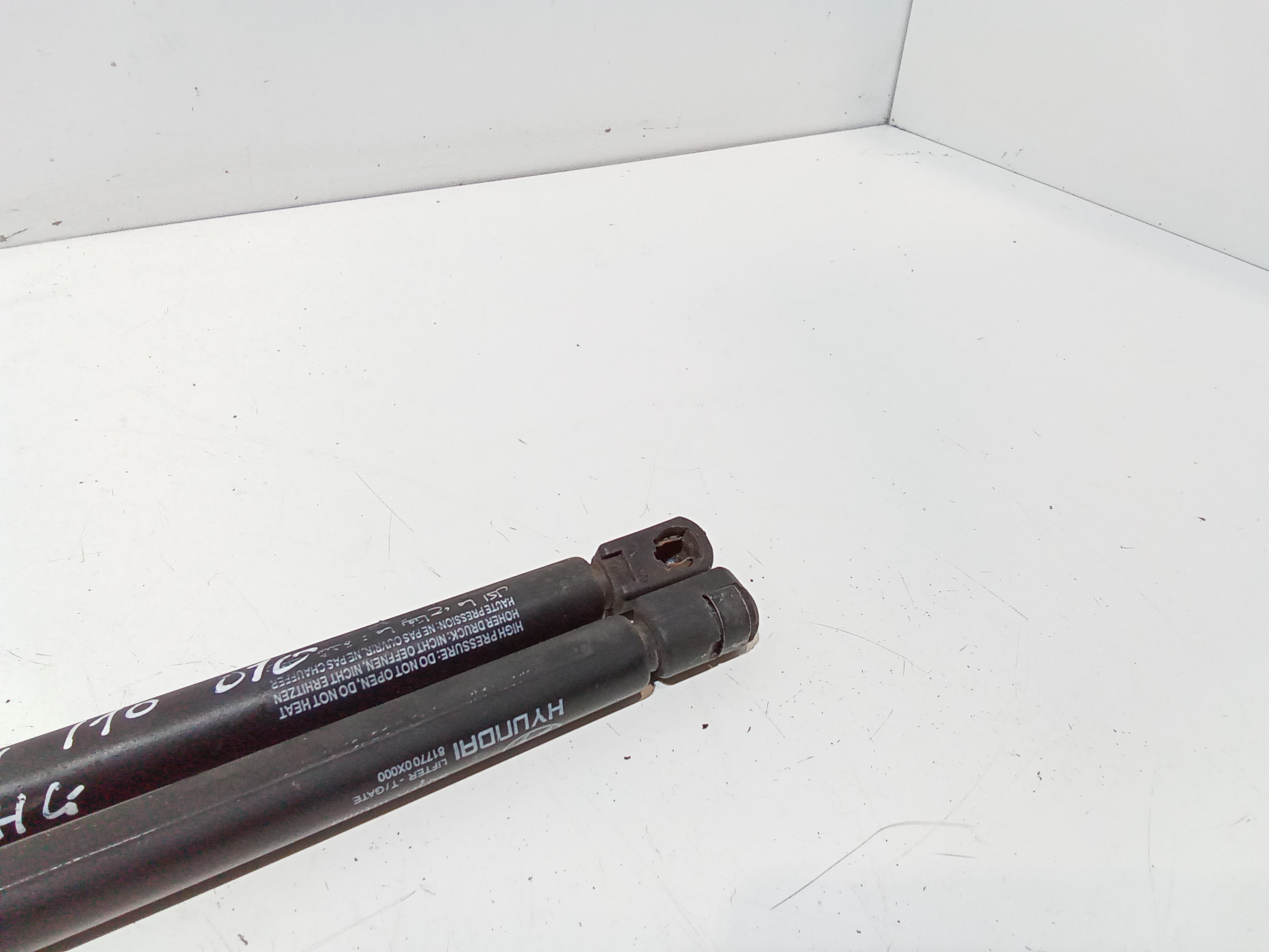 Pistoncini cofano Post. per Hyundai I10 1 Serie (2007 - 2011)