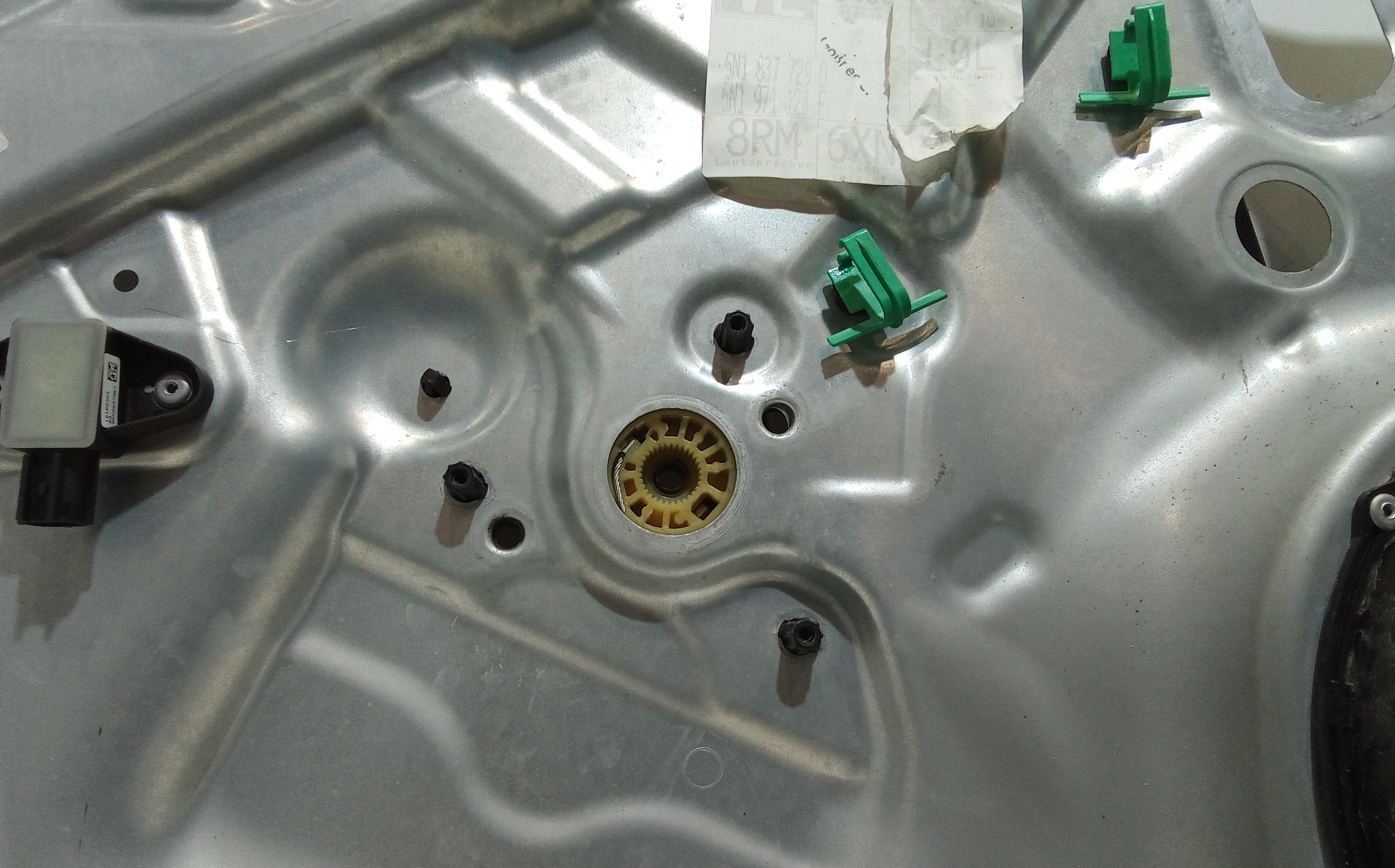 Cremagliera anteriore sinistra Guida per Volkswagen Tiguan 1 Serie (2007 - 2011)