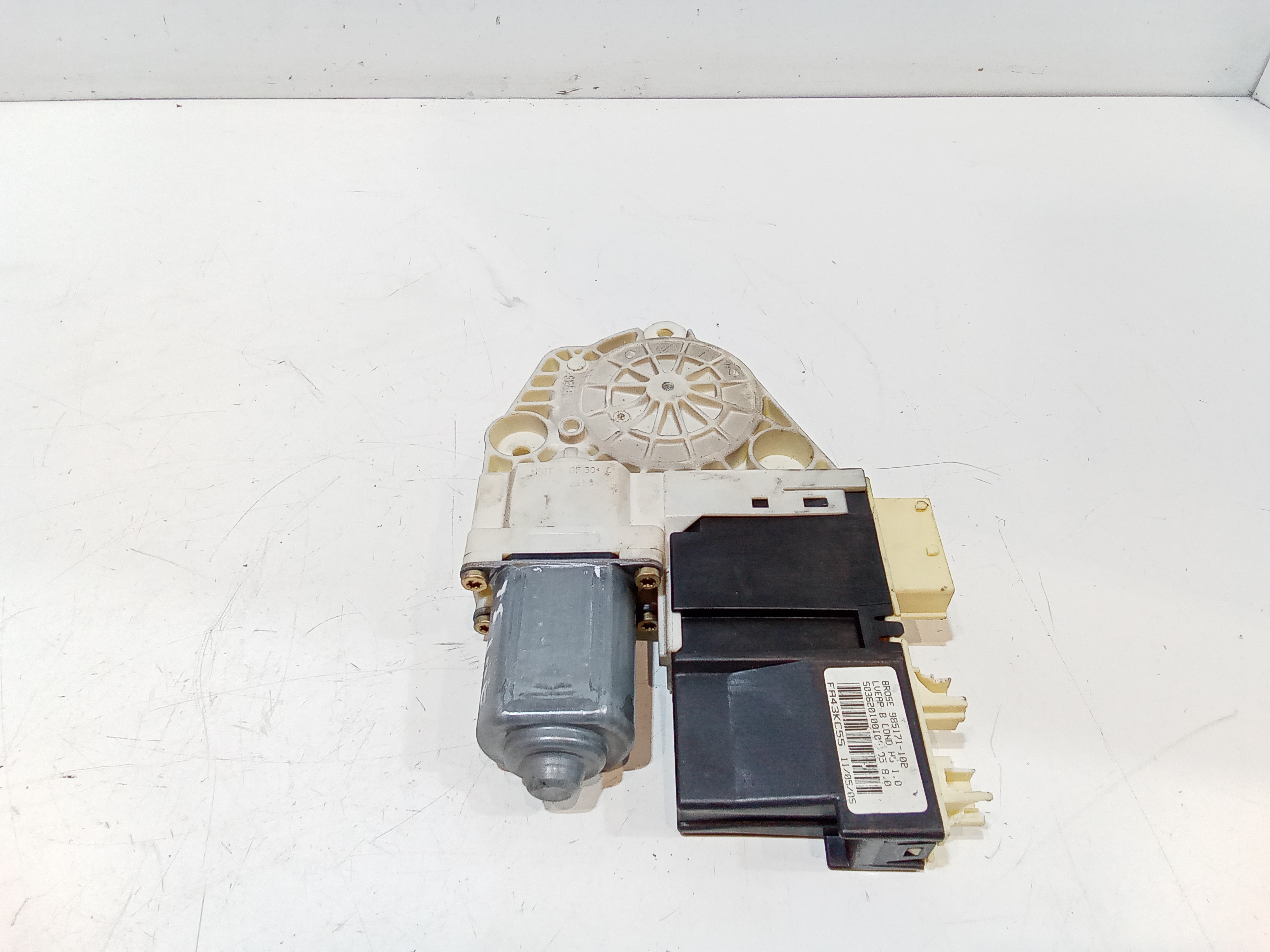 Motorino Alzavetro anteriore Sinistro per Peugeot 307 S. Wagon 2 Serie (2005 - In produzione)