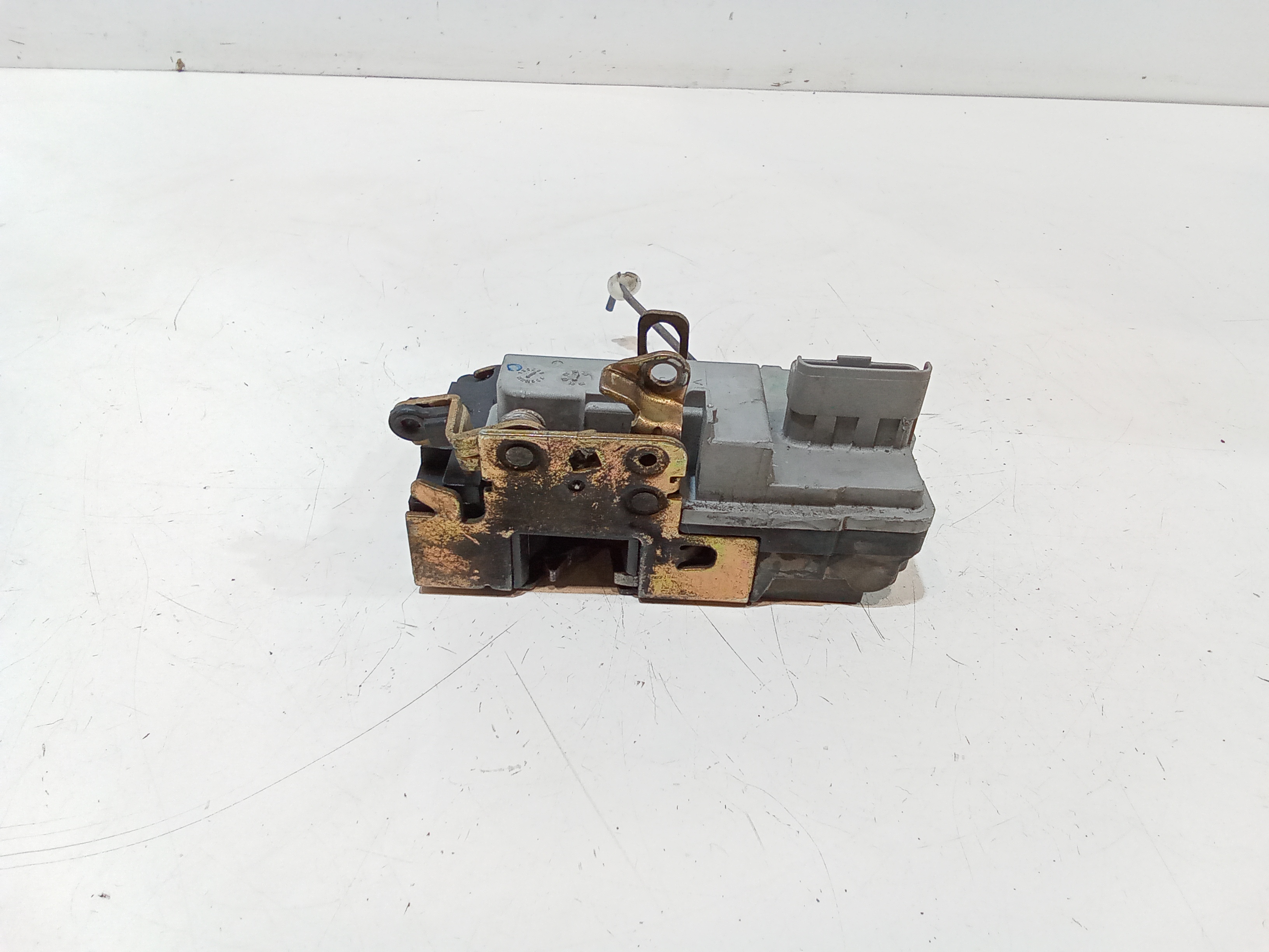 Serratura Anteriore Destra per Peugeot 206 1 Serie (1998 - 2003)