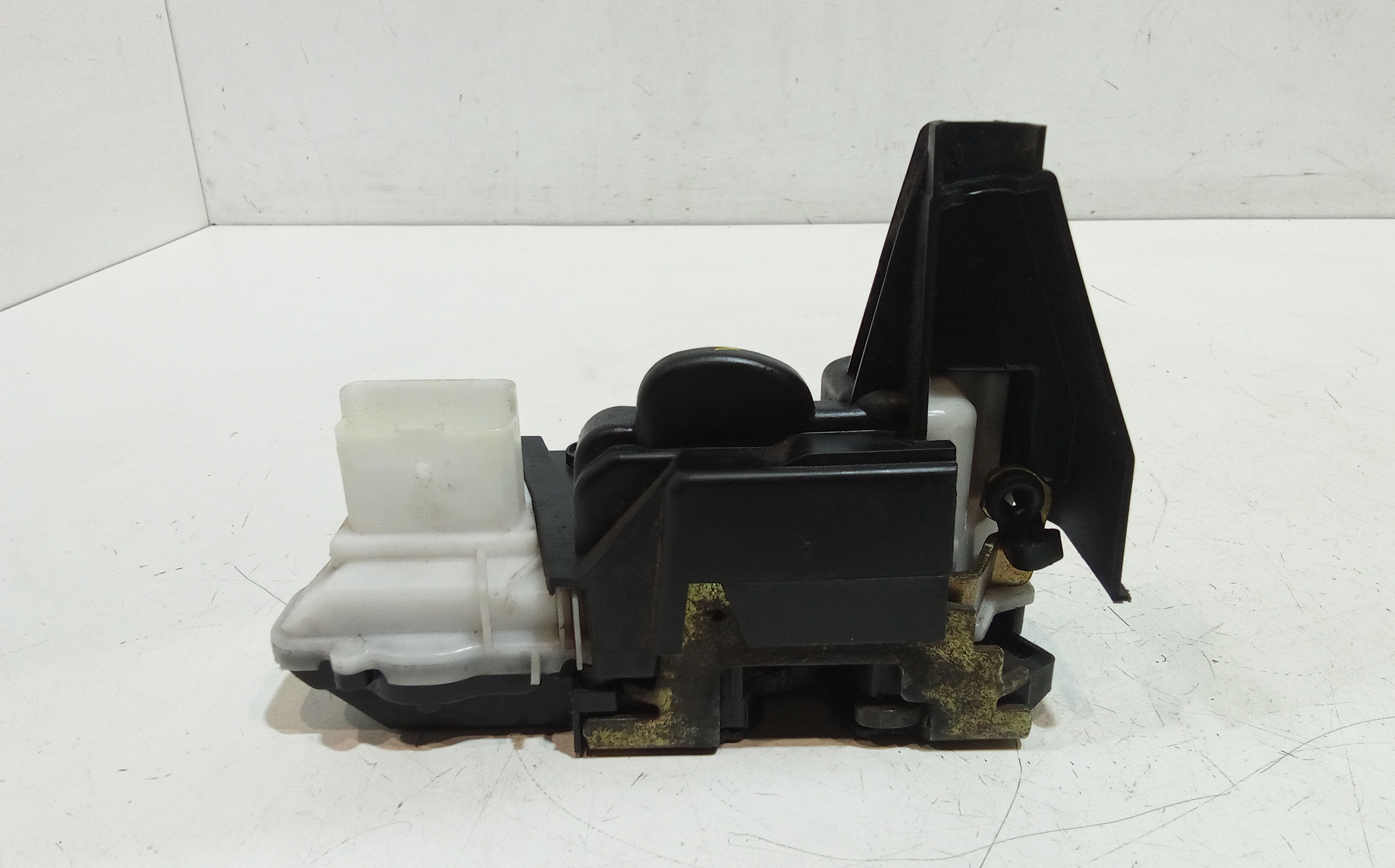 Serratura Anteriore Sinistra per Peugeot 307 Berlina 2 Serie (2005 - In produzione)