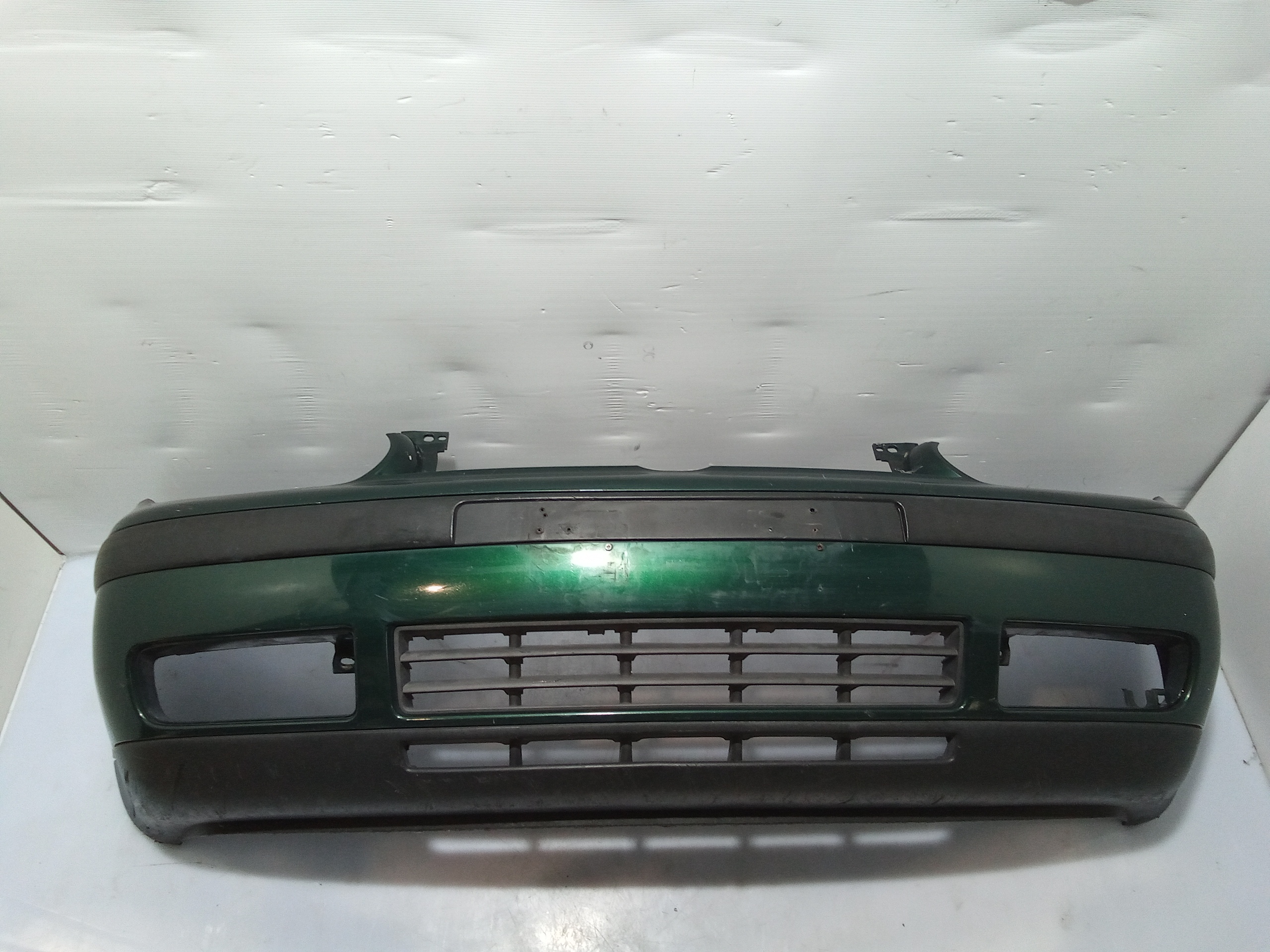 Paraurti Anteriore Completo per Volkswagen Golf 4 Berlina (97>03) (1997 - 2003)