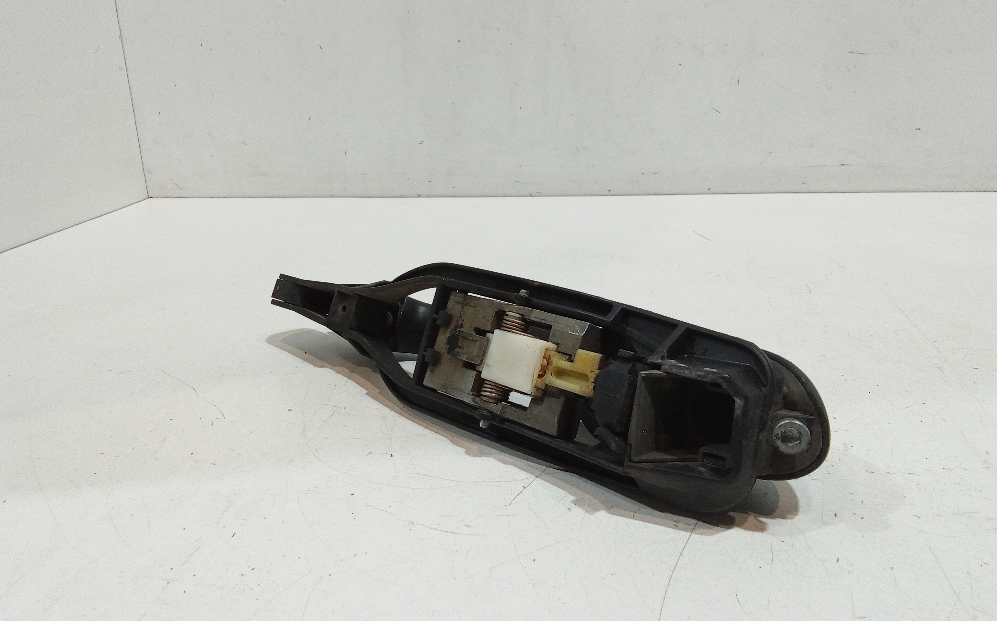 Maniglia esterna Posteriore Sinistra per Bmw Serie 3 E46 Berlina (1998 - 2001)