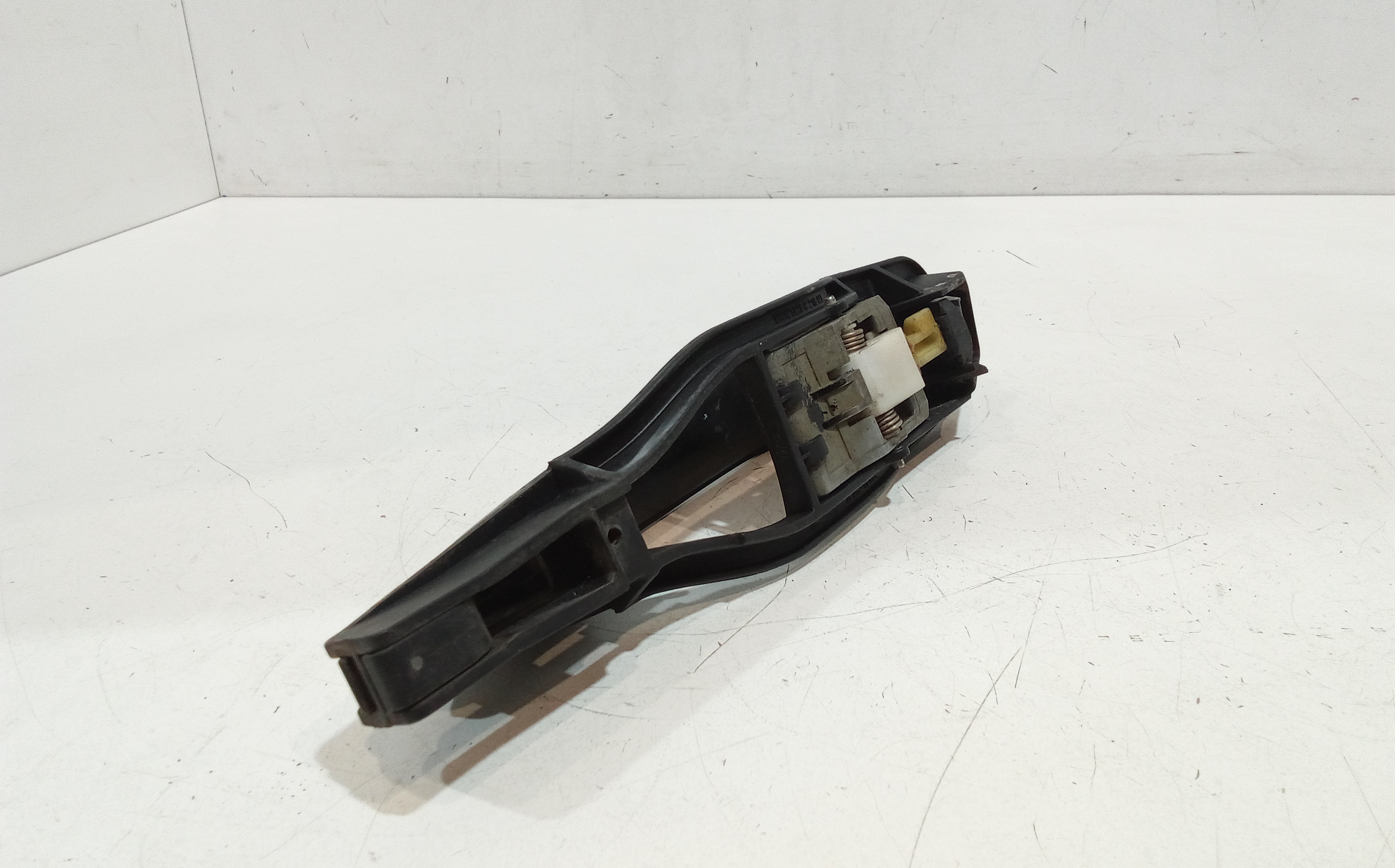 Maniglia esterna Posteriore Sinistra per Bmw Serie 3 E46 Berlina (1998 - 2001)