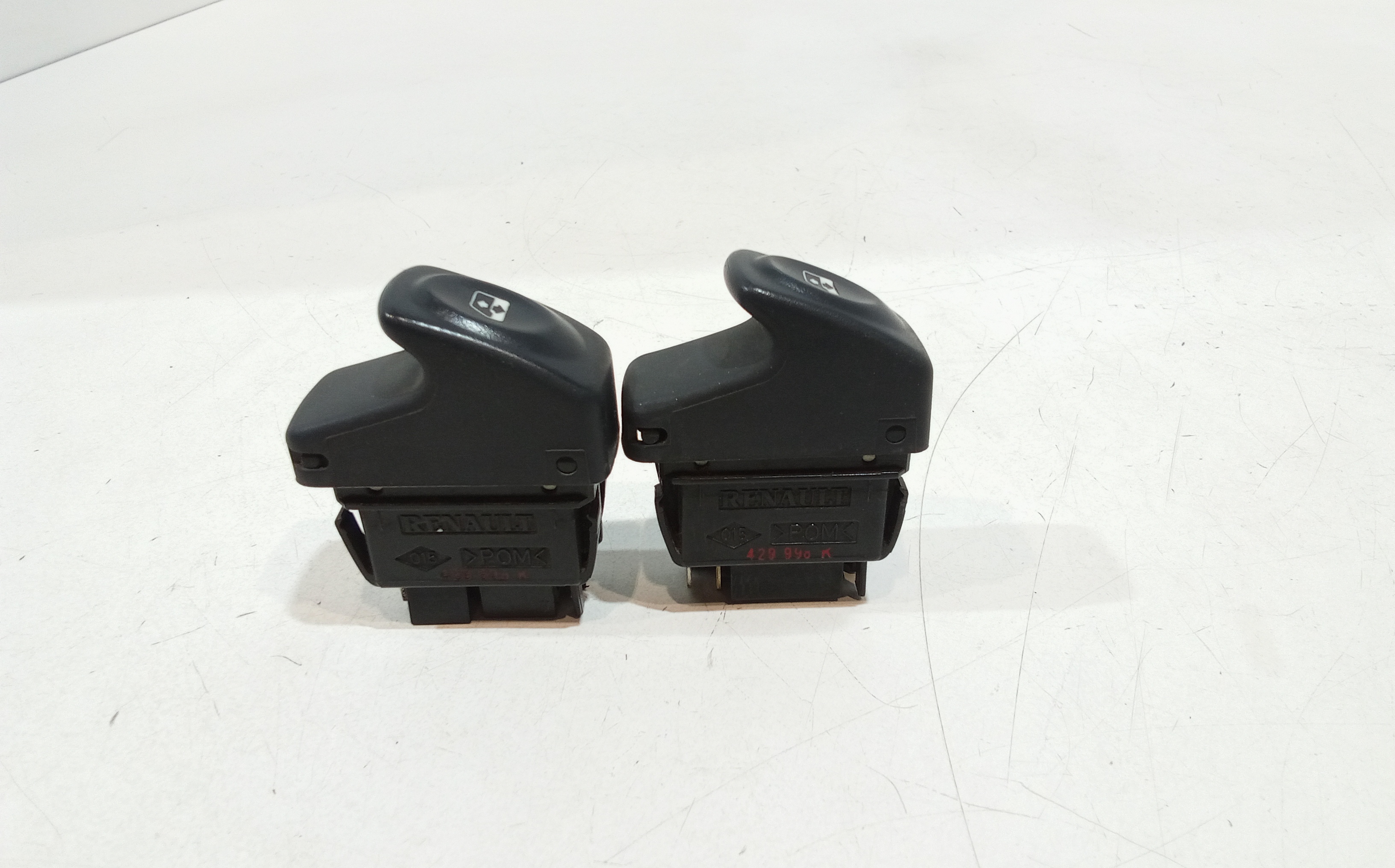 Pulsantiera anteriore sinistra Guida per Renault Megane Cabrio (95>99) (1995 - 1999)